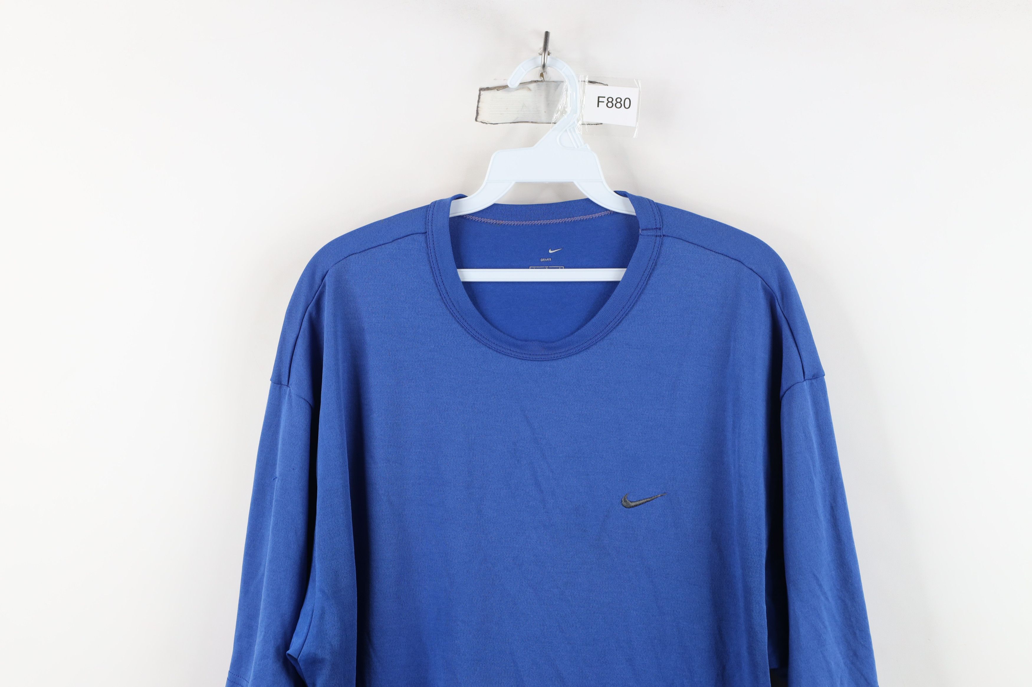 Nike Vintage Y2K Nike Scott Mini Swoosh Short Sleeve T-Shirt Blue Size US L / EU 52-54 / 3 - 2 Thumbnail