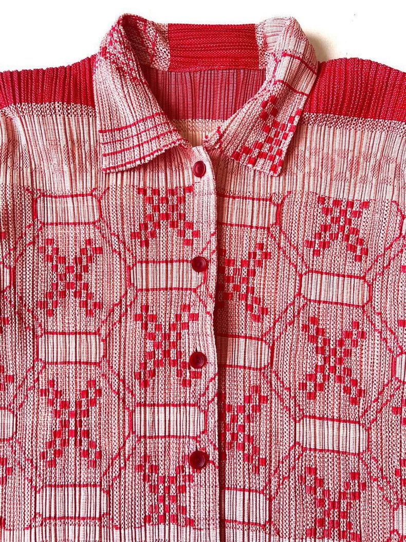Issey Miyake Issey Miyake size:3 Red pleated short-sleeved cardigan Size M / US 6-8 / IT 42-44 - 3 Thumbnail