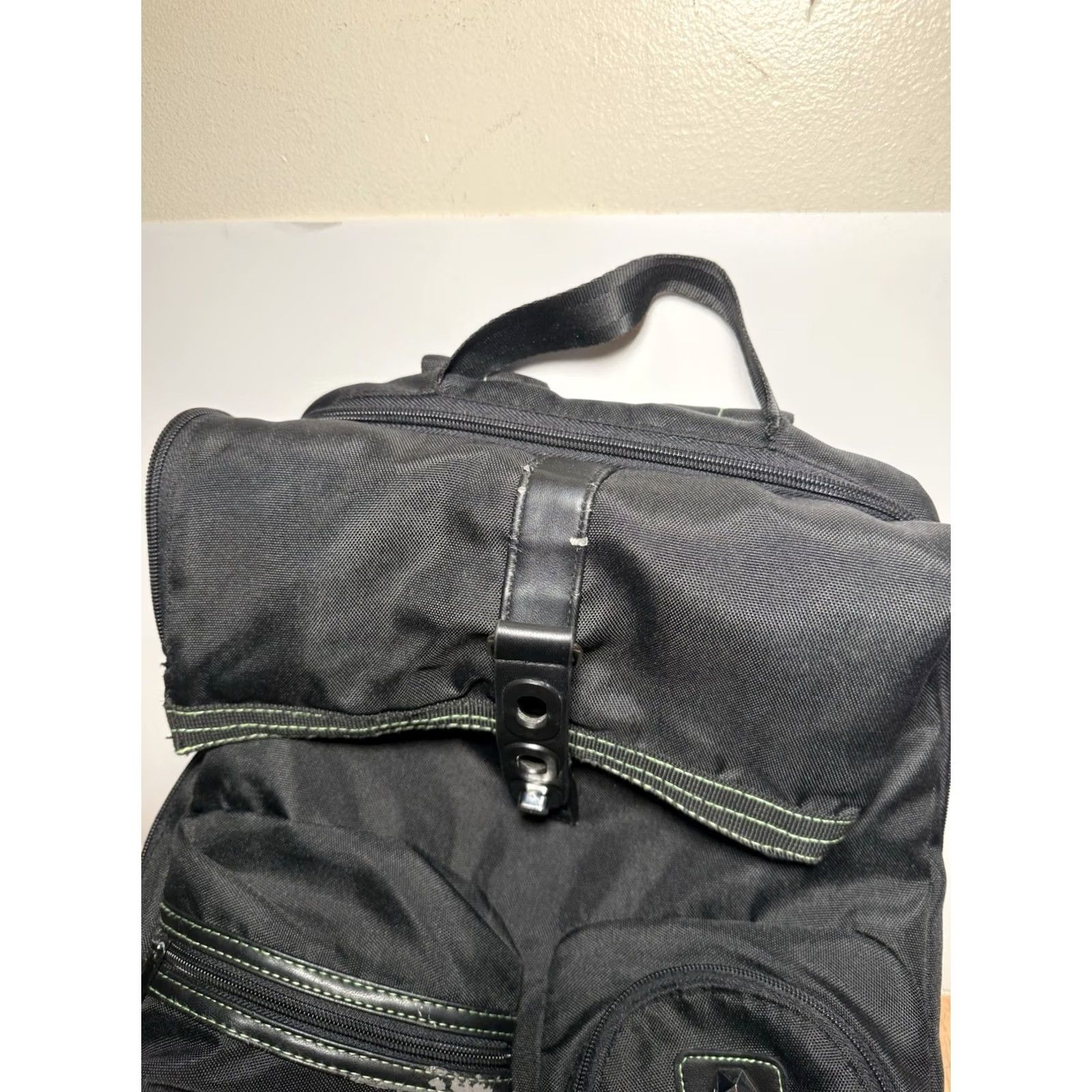 Vintage ThinkGeek Bag of Holding Backpack Black Dungeons & Dragons Rolltop Casual 18”x12” Size ONE SIZE - 2 Thumbnail