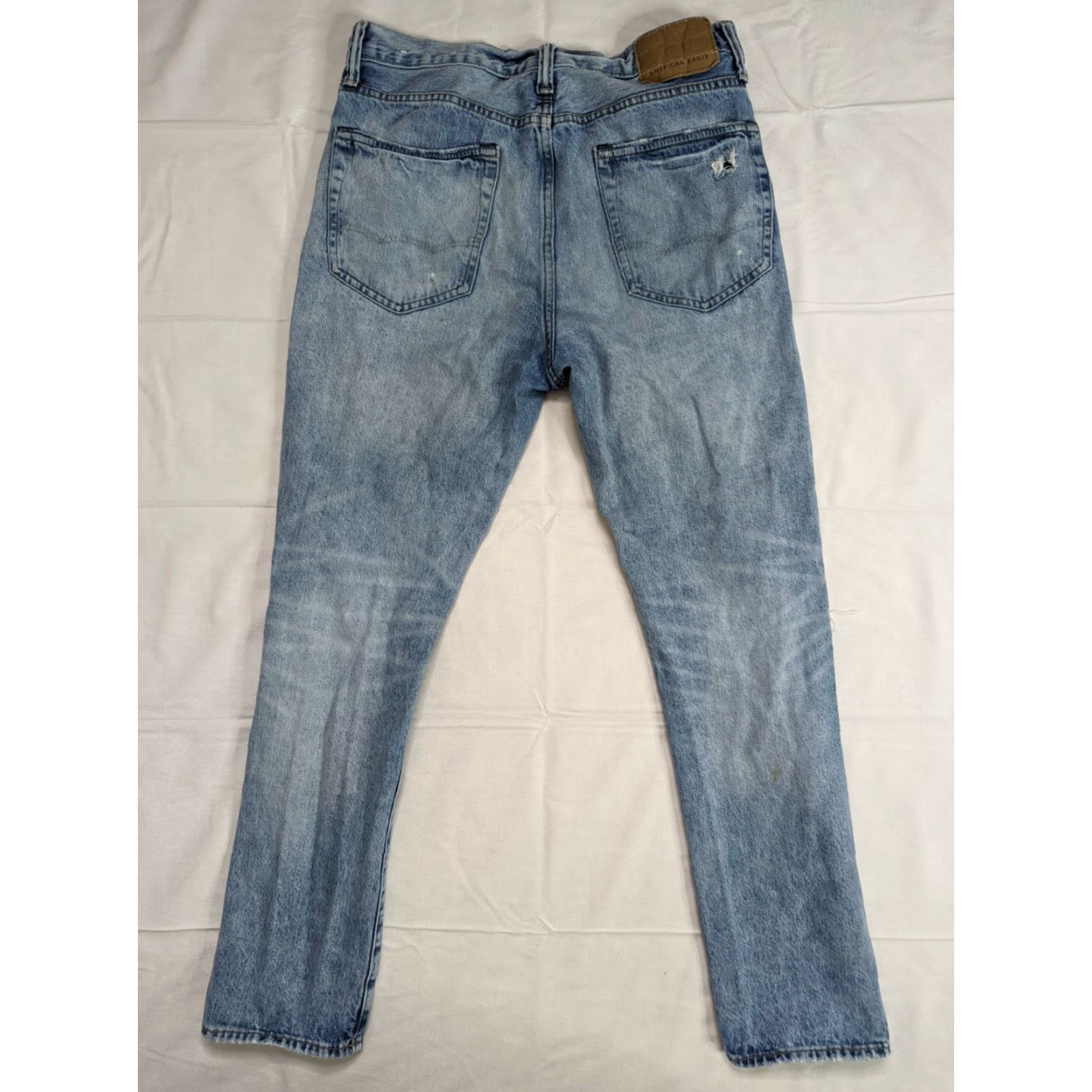 American Eagle Outfitters American Eagle Jeans Dad Light Wash 32x32 100% Cotton Distressed Denim Men Regular Mid Rise Blue M3J Size US 32 / EU 48 - 2 Thumbnail