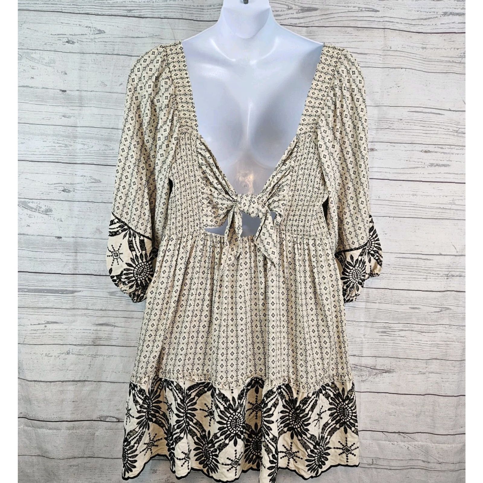 Vintage Tribal Femme Womens Dress XL Black Beige Embroidered 3/4 Sleeve Rayon Knee Length Square Neck Size XL / US 12-14 / IT 48-50 - 4 Thumbnail
