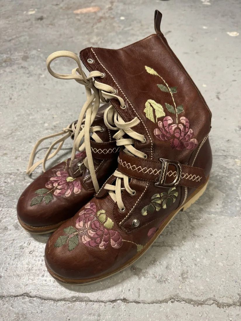 Designer × Dior × Vintage AW2005 Dior Brown Flowers Embroideries Ankle Boots by John Galliano Size US 9 / IT 39 - 7 Thumbnail