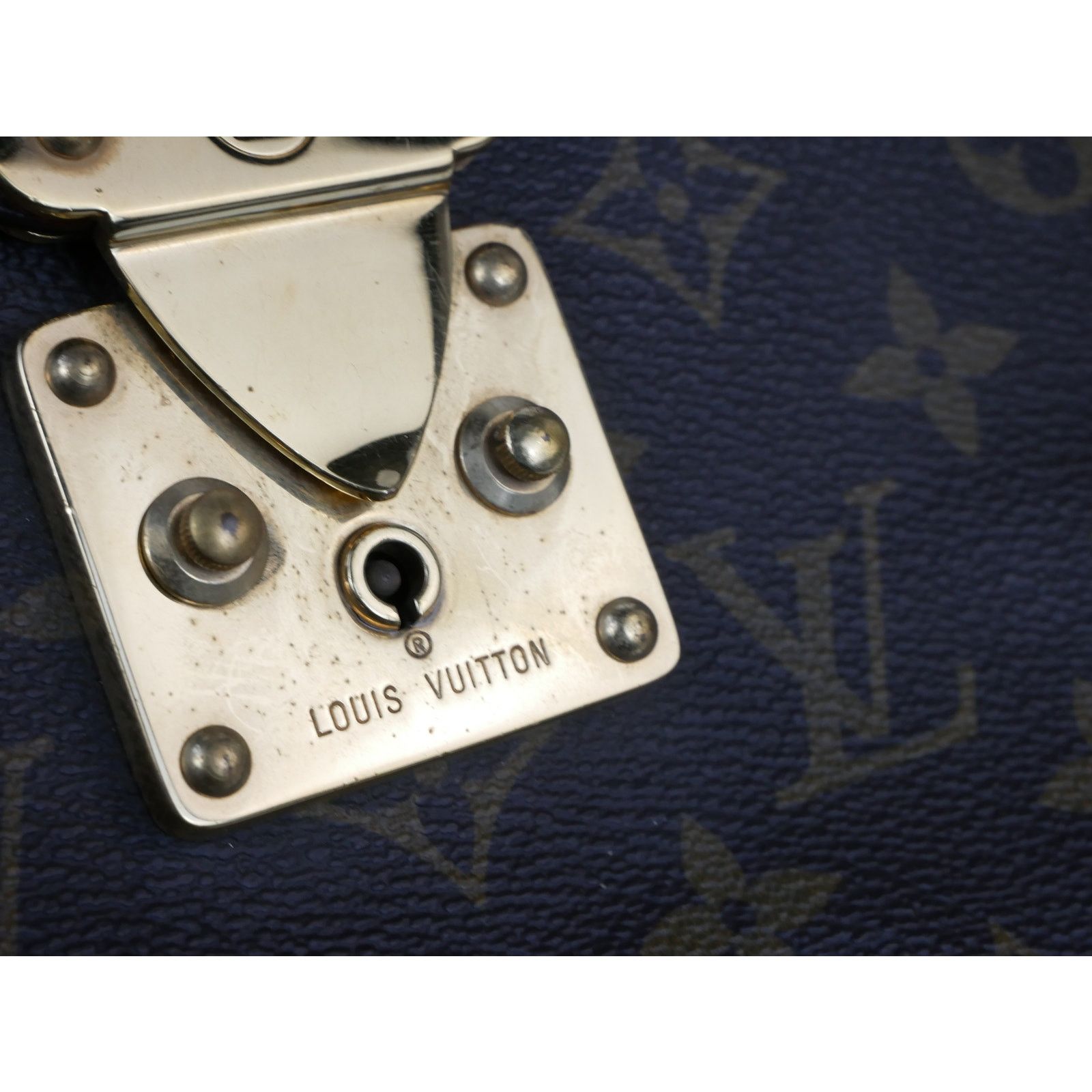 Louis Vuitton Louis Vuitton Monogram Porte-Documents Handbag Size ONE SIZE - 14 Thumbnail
