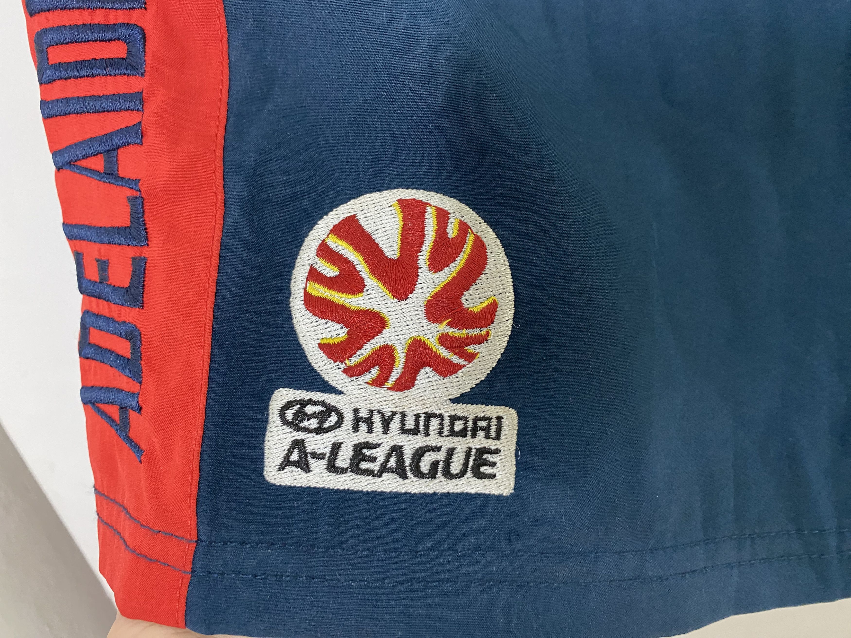 UEFA ADELAIDE UNITED HOME FOOTBALL SHORTS SOCCER HYUNDAI A-LEAGUE Size US 32 / EU 48 - 4 Thumbnail