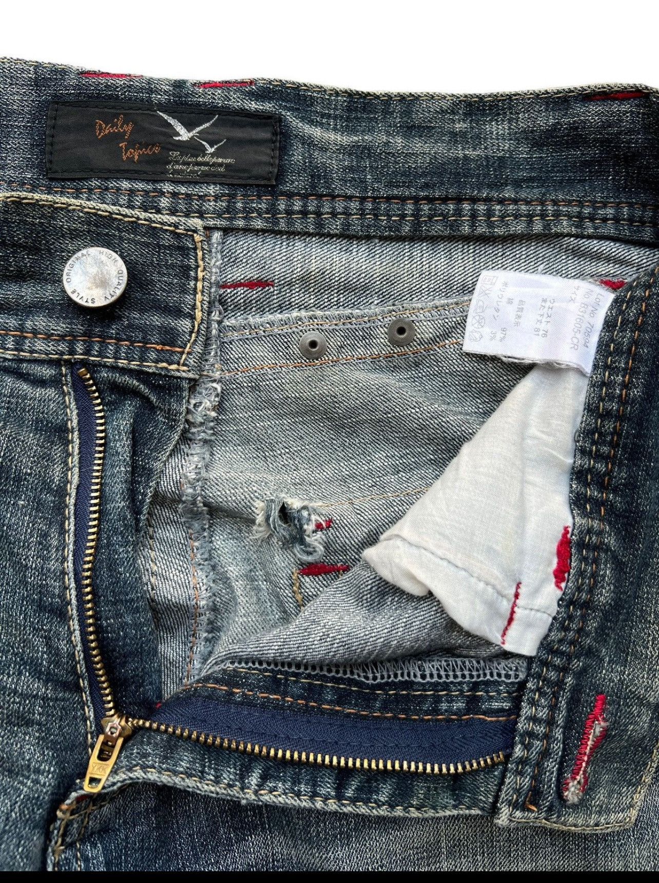 Japanese Brand Daily Topic Punk Gothic Distressed Denim Jeans 34x31 Size US 34 / EU 50 - 10 Thumbnail
