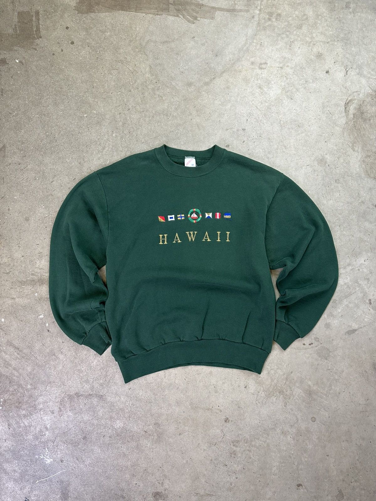 Vintage vintage 90s hawaii embroidered crewneck medium Size US M / EU 48-50 / 2 - 1 Thumbnail