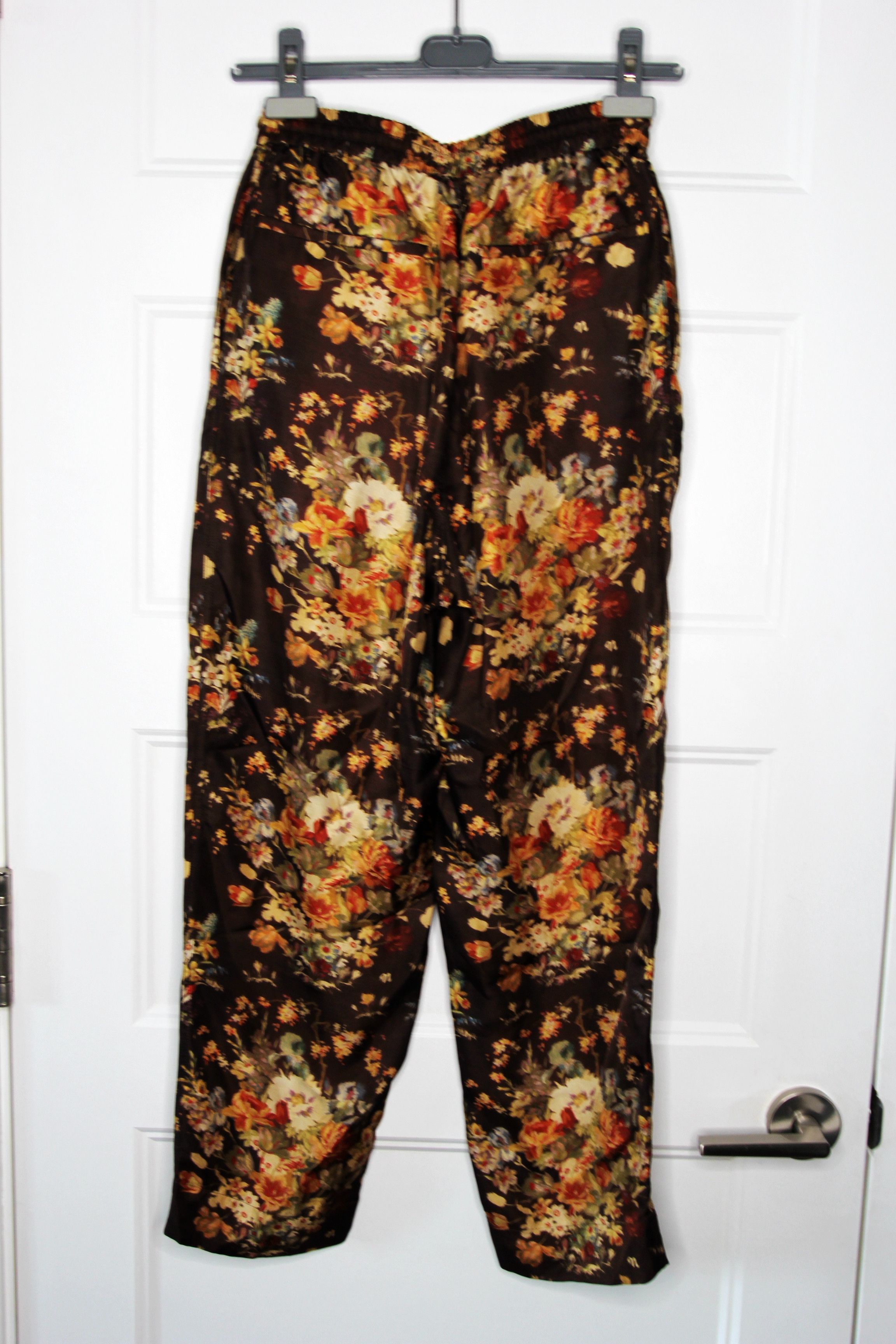 Nanushka BNWT SS23 NANUSHKA FLORAL PRINT SILK PANTS XS Size US 28 / EU 44 - 3 Thumbnail