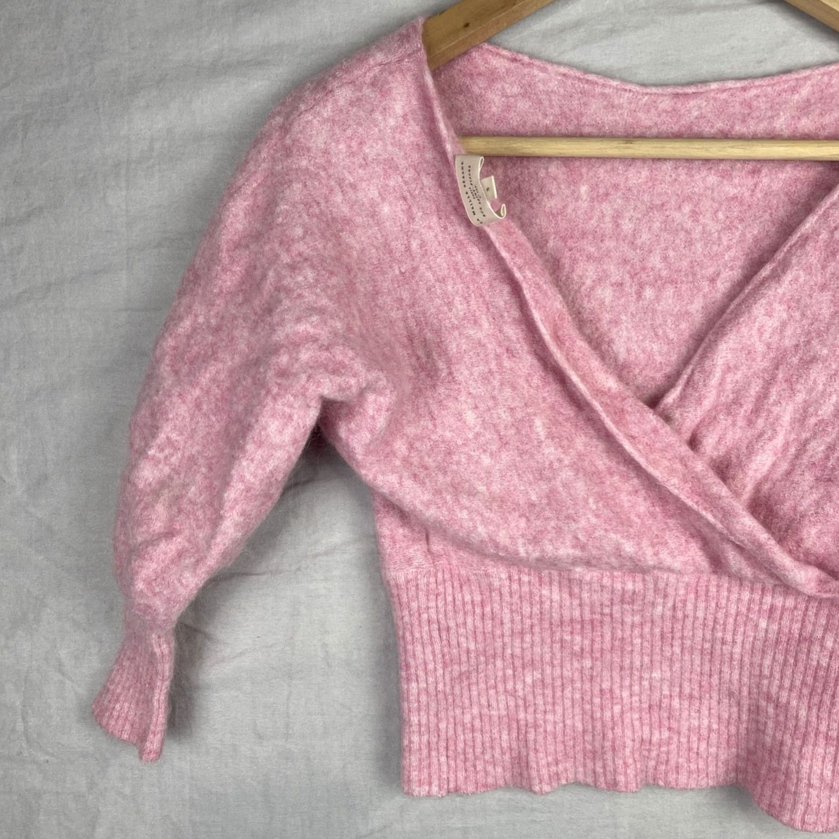 Vintage Sezane Sweater Shirt Womens Small Pink V-Neck Mohair Wool Blend Knit Size S / US 4 / IT 40 - 4 Thumbnail