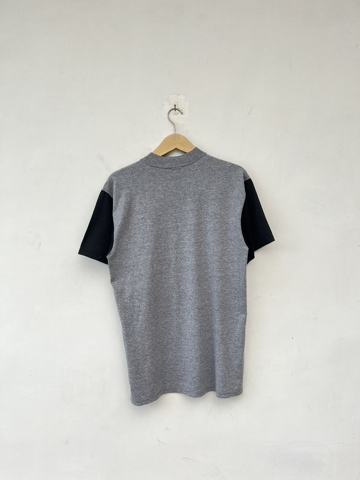 Disney × Mickey Mouse × Vintage 90’s Mickey Mouse American Clasic Velva Sheen Tag Tees Size US M / EU 48-50 / 2 - 6 Thumbnail