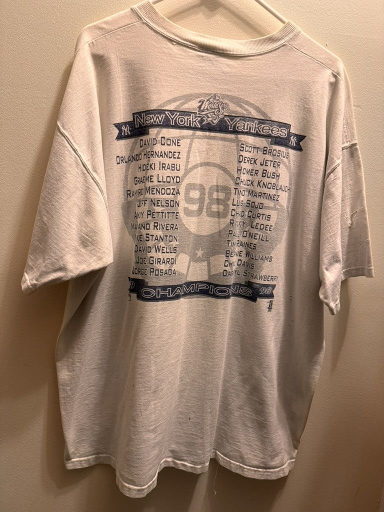 Vintage VINTAGE 1998 NEW YORK YANKEES WORLD SERIES PROMO SHIRT Size US XL / EU 56 / 4 - 3 Thumbnail