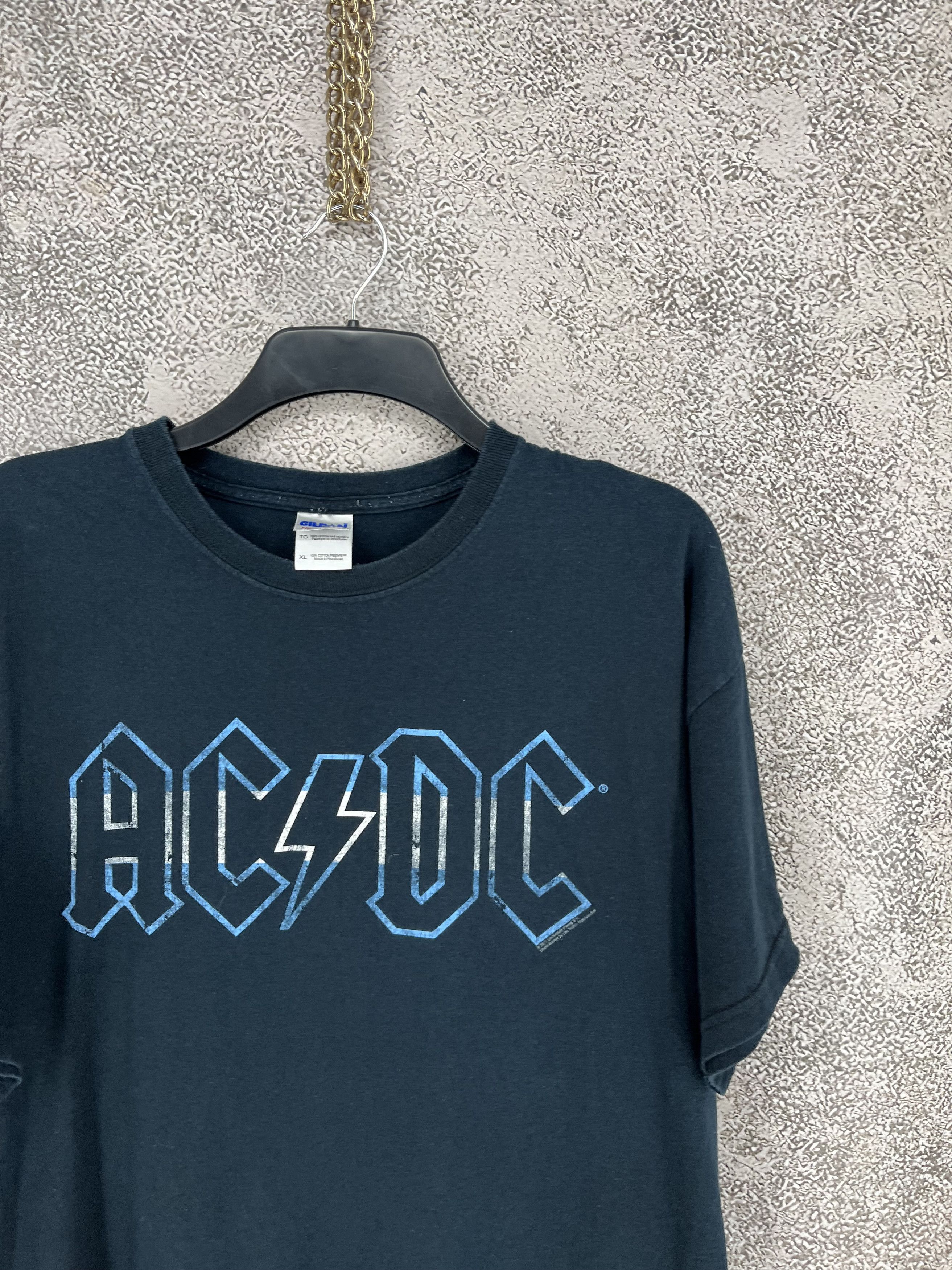 AC/DC Mens Vintage AC/DC T Shirt Rock Band Tee Rare 2011 Size US XL / EU 56 / 4 - 5 Thumbnail