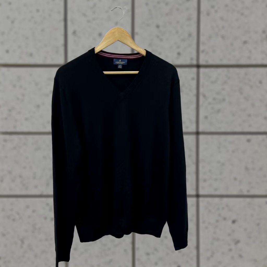 Brooks Brothers Brooks Brothers Pullover Sweater Mens Size M Extrafine Merino Wool Black V-Neck Long Sleeve Size US M / EU 48-50 / 2 - 1 Thumbnail