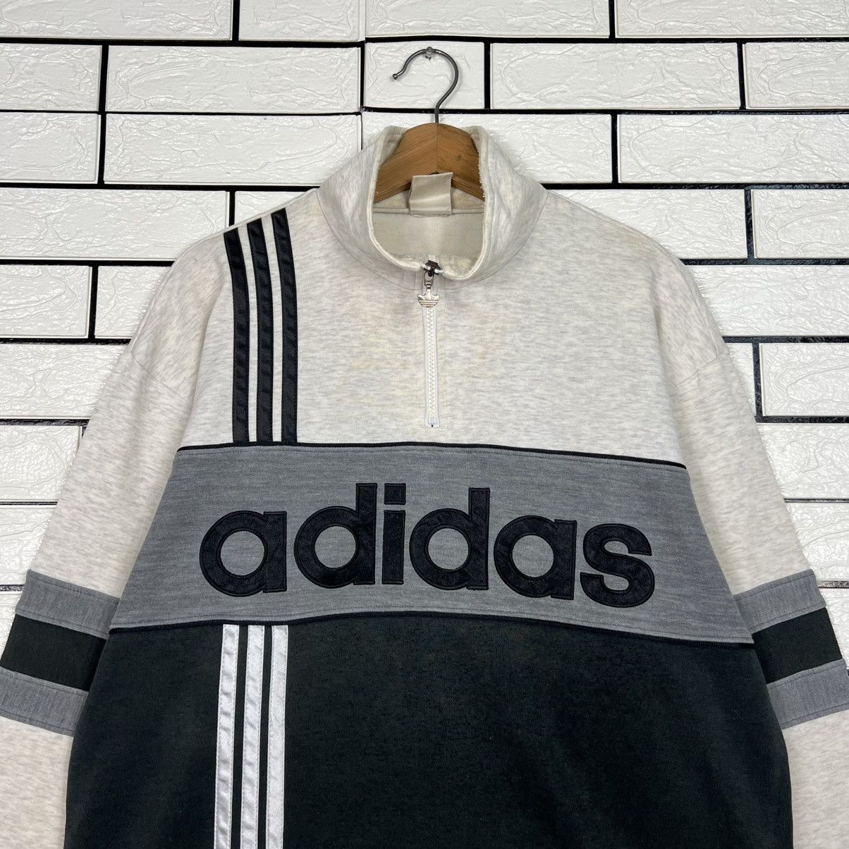 Adidas Vintage ADIDAS Big Logo Half Zipper Sweater #4028-C183 Size US L / EU 52-54 / 3 - 2 Thumbnail