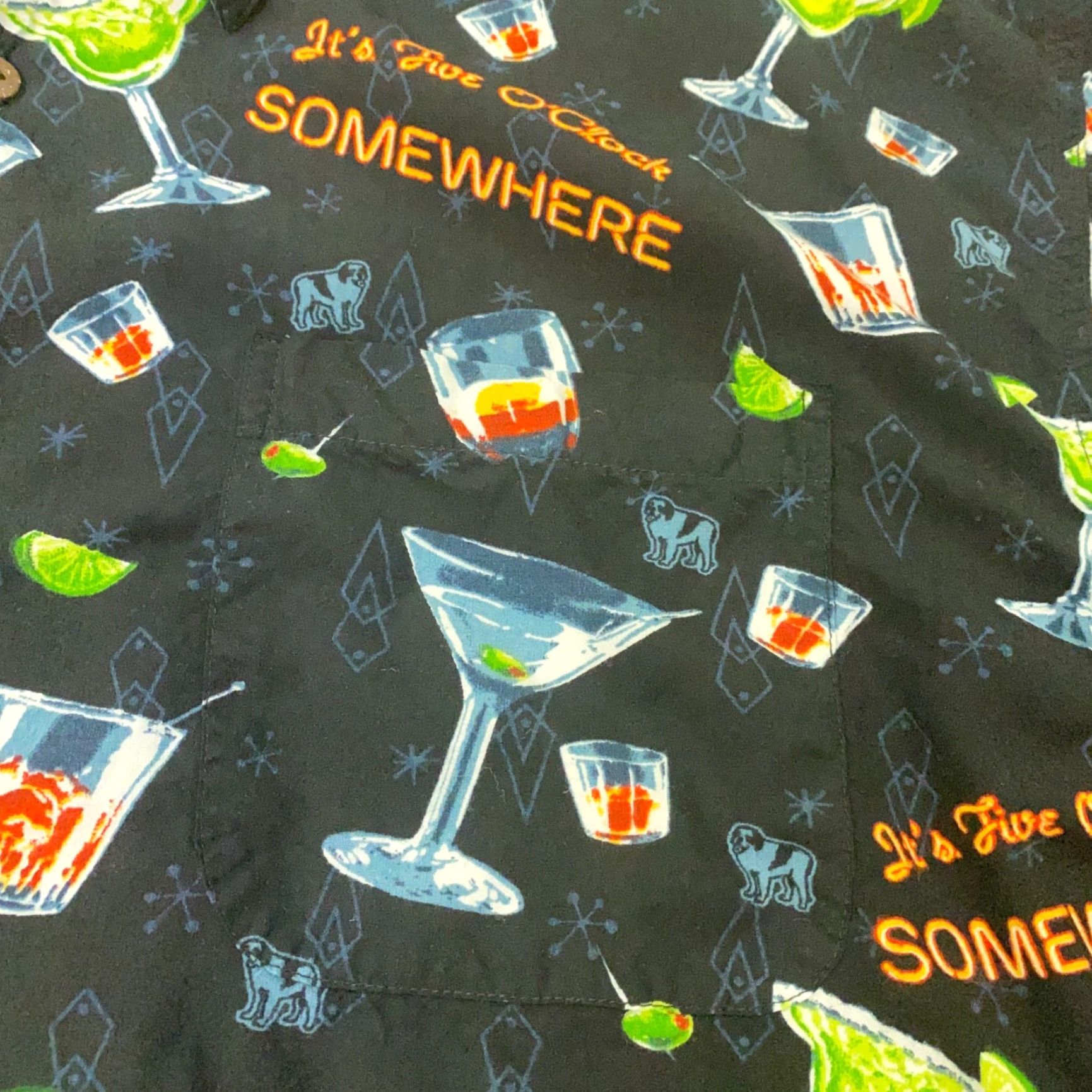 Big Dogs VINTAGE Big Dogs Button-Up Shirt Mens XL Black Cocktail Pattern 90s Theme Party Beach Casual Mens XL Black Cocktails Shirt Size US XL / EU 56 / 4 - 6 Thumbnail