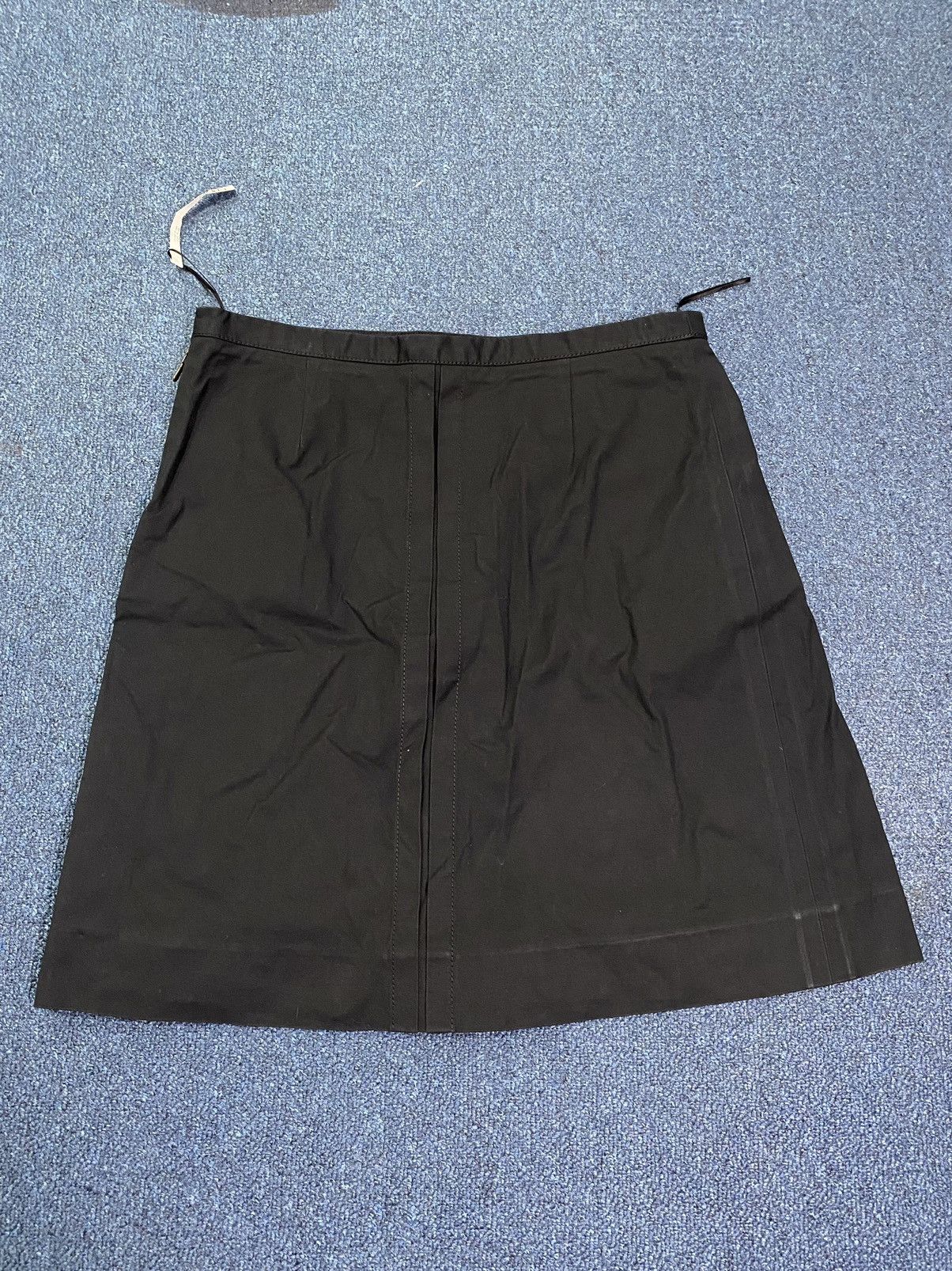 Louis Vuitton Louis Vuitton Pleated Skirt Size 26" / US 2 / IT 38 - 1 Thumbnail