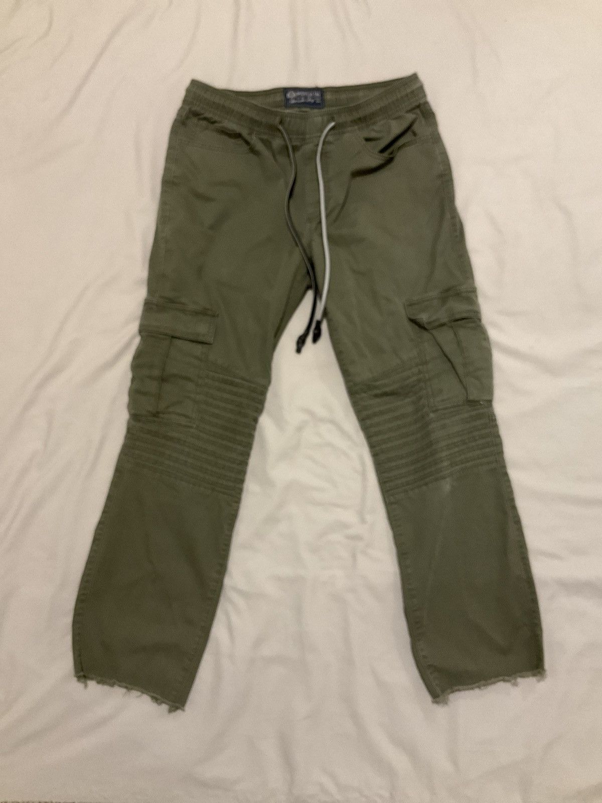 American Rag 6 Pocket Cargo Size US 30 / EU 46 - 1 Thumbnail