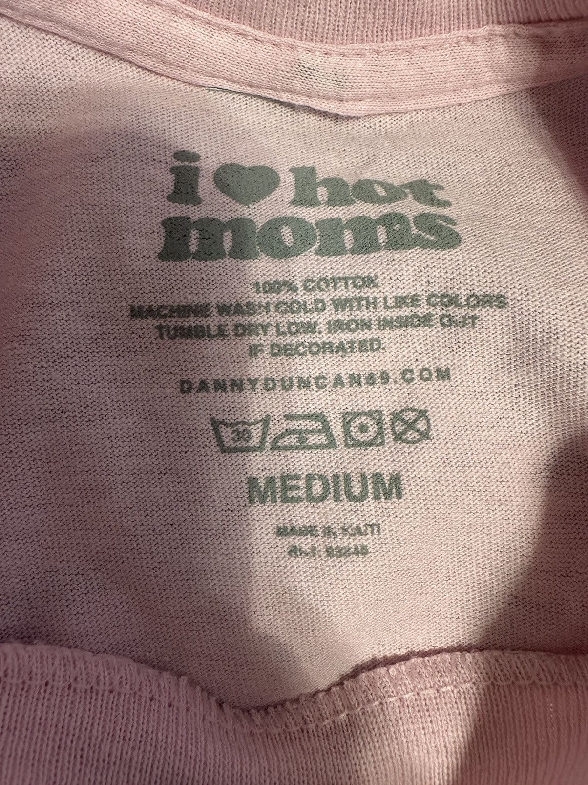 Other Y2K Baby Pink “I Love Hot Moms” T-Shirt Size US M / EU 48-50 / 2 - 2 Thumbnail
