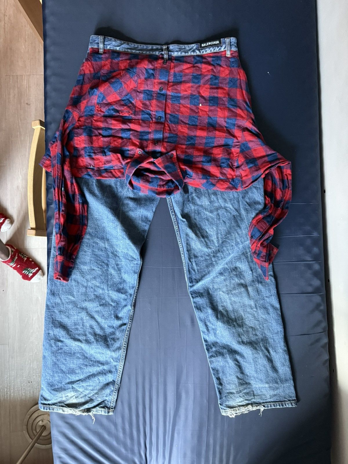 Balenciaga Balenciaga Hybrid Flannel Wrap Denim Size US 34 / EU 50 - 3 Thumbnail