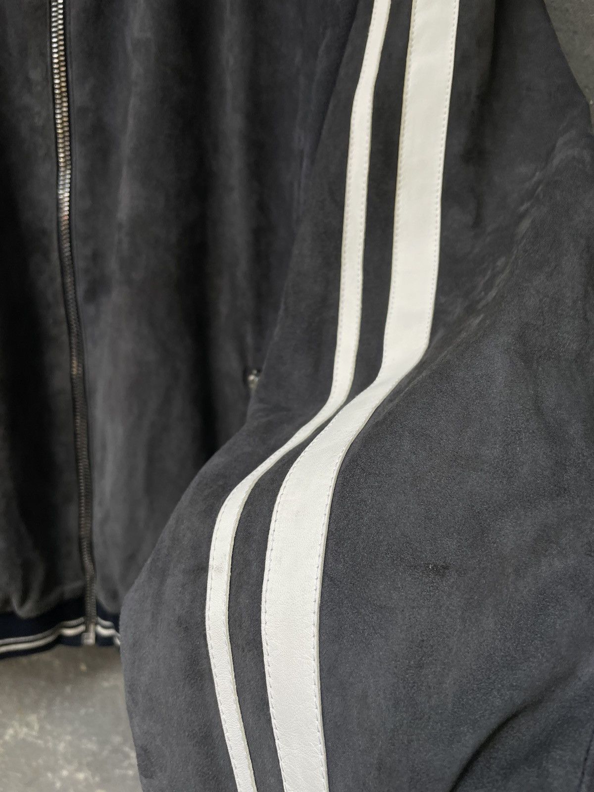 Ermenegildo Zegna Ermenegildo Zegna Suede Biker Jacket Size US XL / EU 56 / 4 - 12 Thumbnail