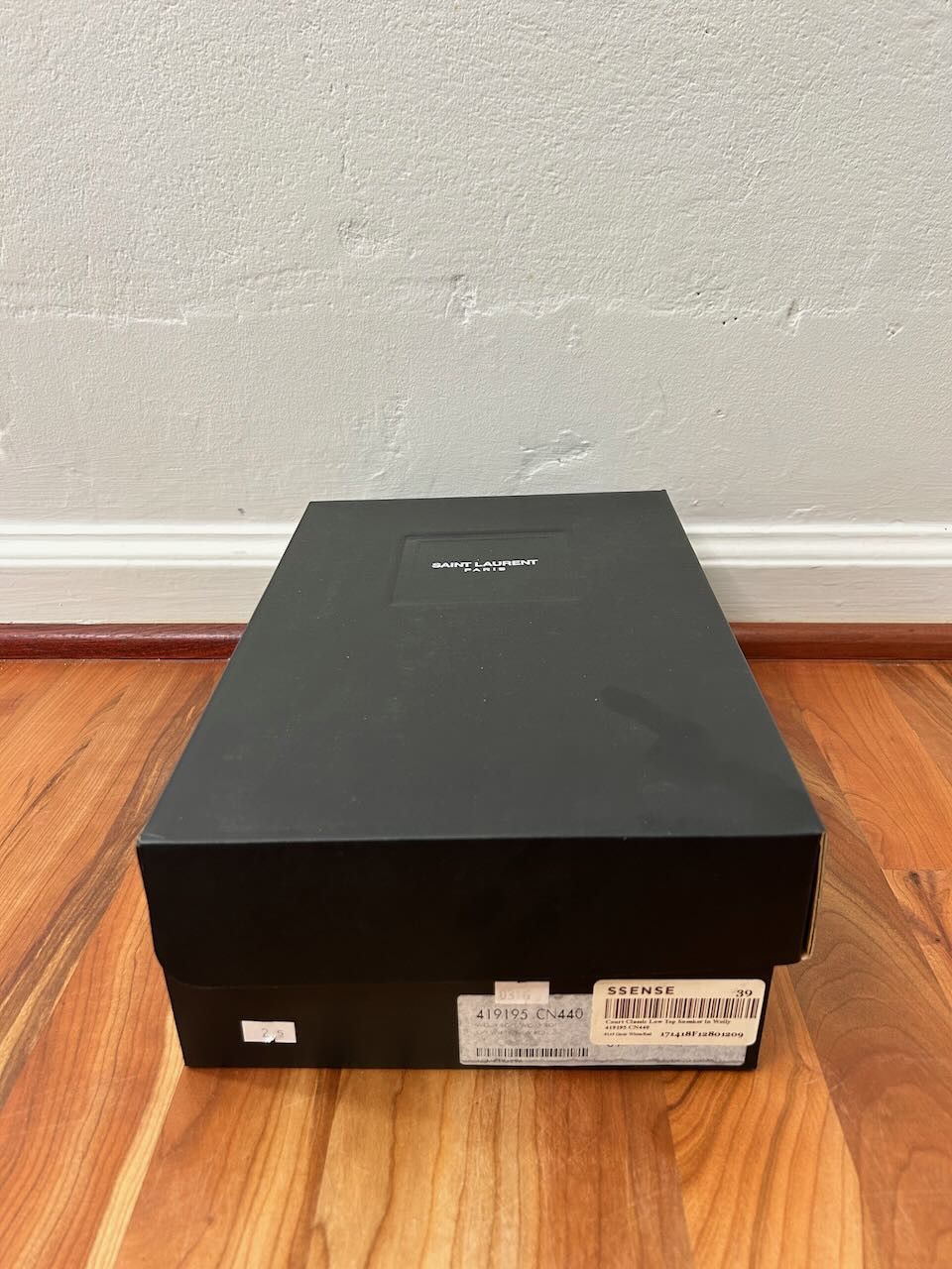 Saint Laurent Paris Saint Laurent Court Classic Low Top Sneaker Size US 9 / IT 39 - 5 Thumbnail