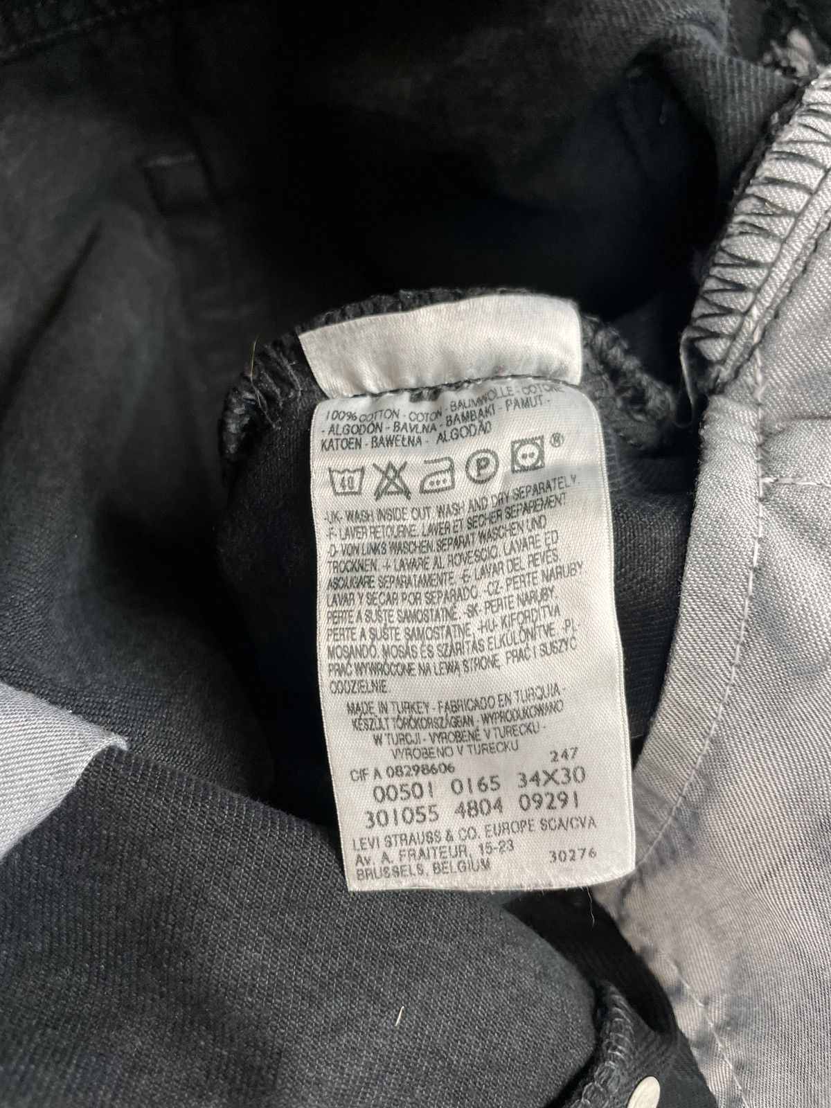 Levi's Vintage Clothing Crazy Vintage 90s Levi’s Baggy Jeans Faded Distressed Denim Size US 34 / EU 50 - 9 Thumbnail