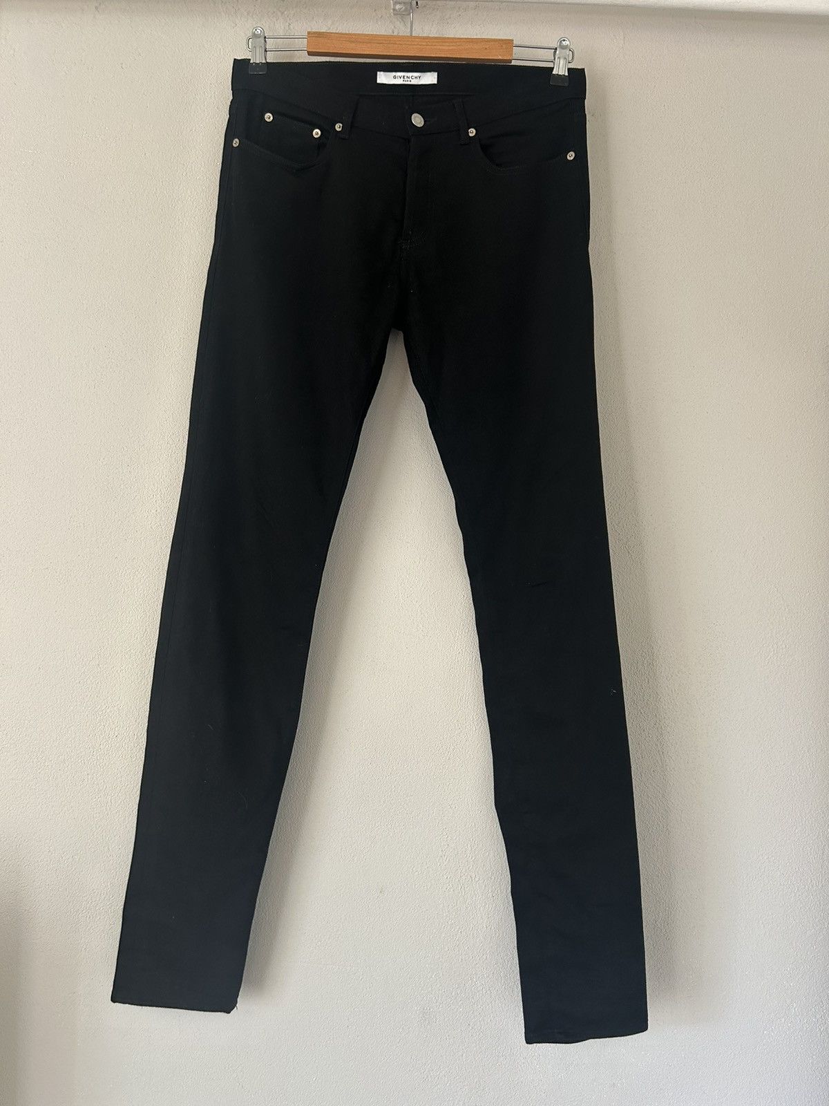 Givenchy Black Slim-Fit Jeans with Red Graphic Patch Size US 31 - 3 Thumbnail