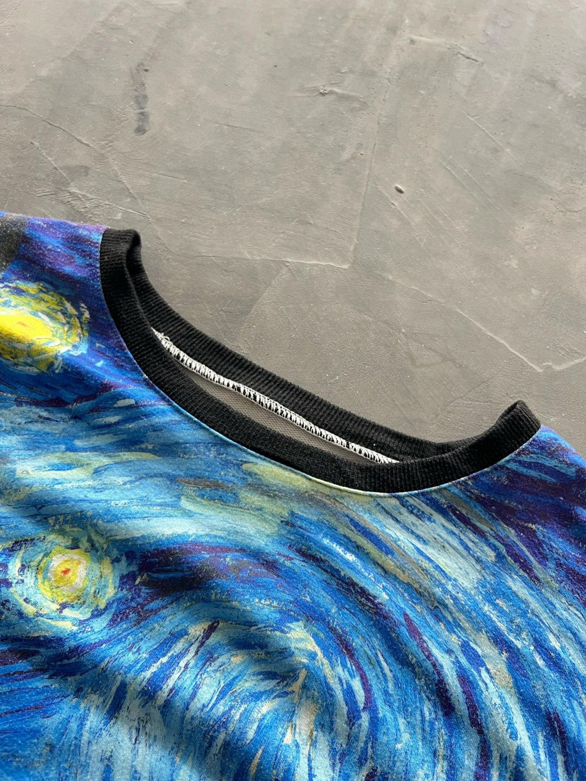 Vintage Vintage 90s Van Gogh Starry Night Crewneck Size US L / EU 52-54 / 3 - 4 Thumbnail