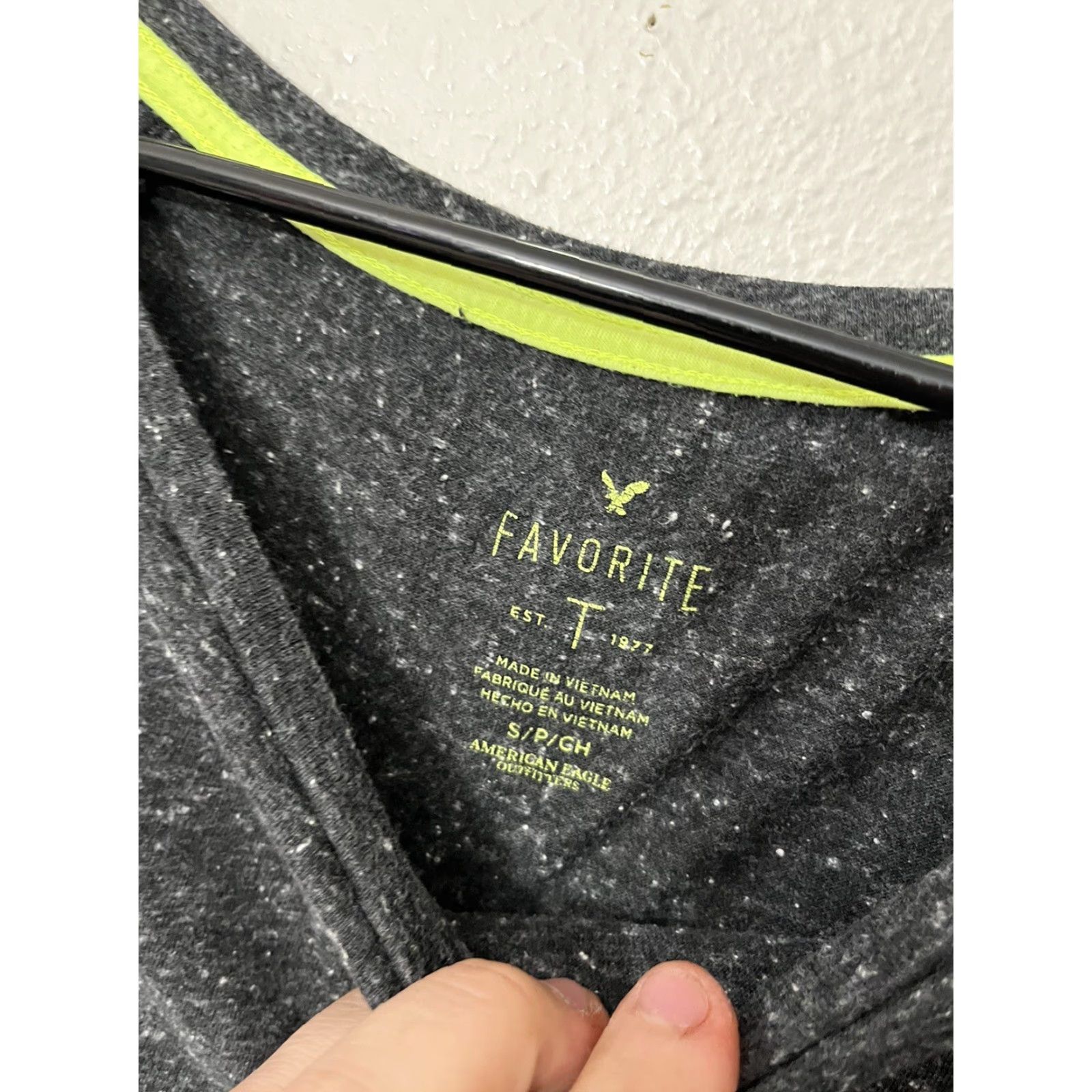 American Eagle Outfitters American Eagle Outfitters T-Shirt Women S Gray Solid Long Sleeve CrewNeck Favorite Tee Casual Basic Modern 90s Mens Womens Boys Girls Size S / US 4 / IT 40 - 3 Thumbnail