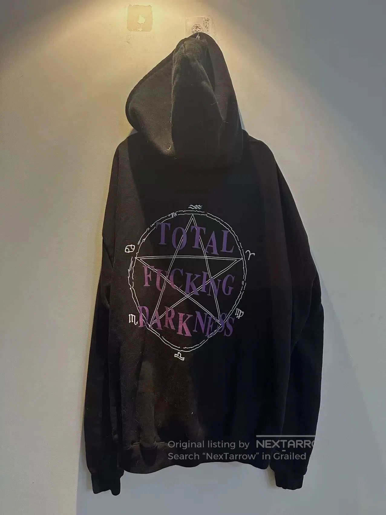 Vetements vetements black graphic zip hoodie. Size US XS / EU 42 / 0 - 2 Thumbnail