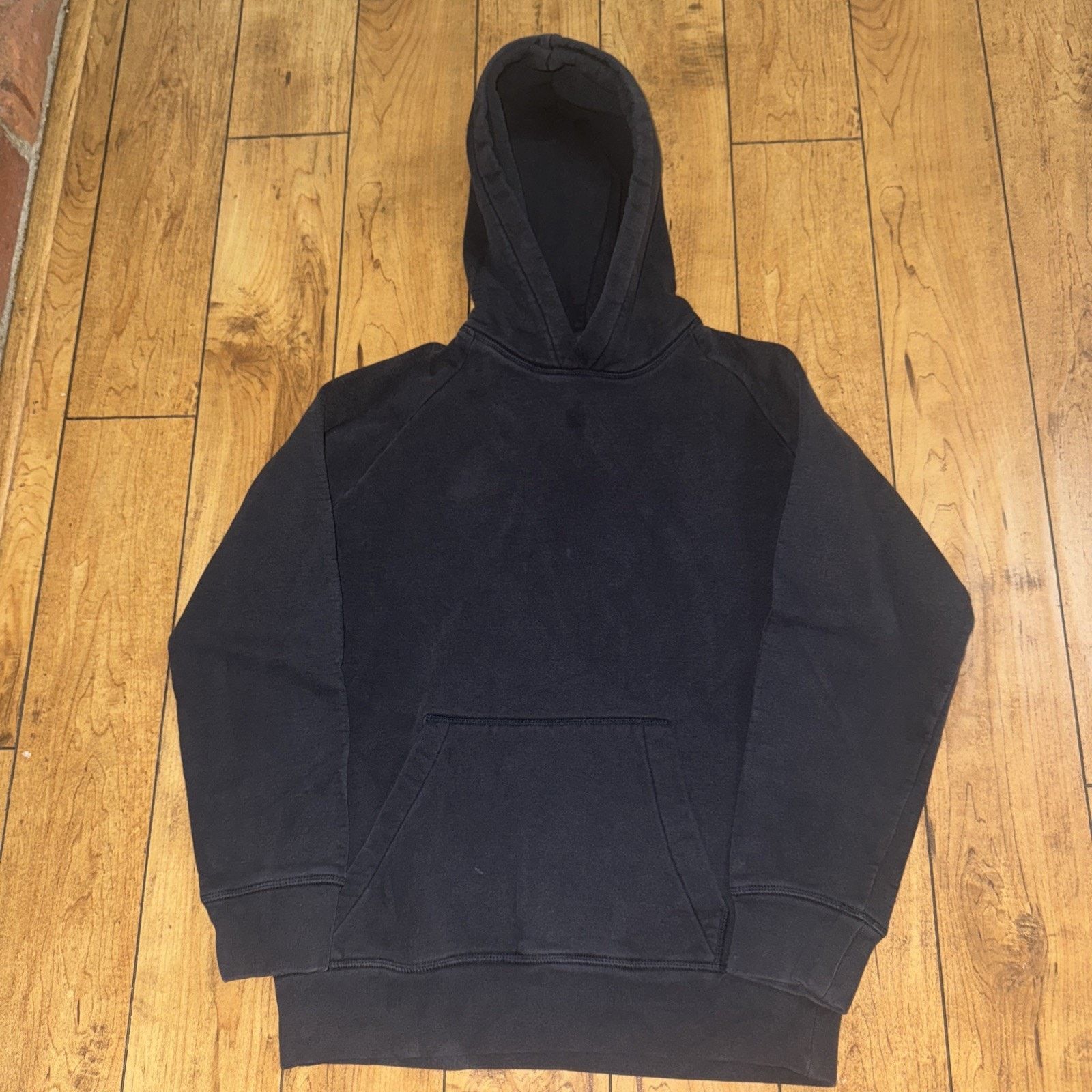 H&M × Vintage H&M Pull Over Hoodie Black XS 19x24 Heavy Weight Size US XS / EU 42 / 0 - 1 Thumbnail