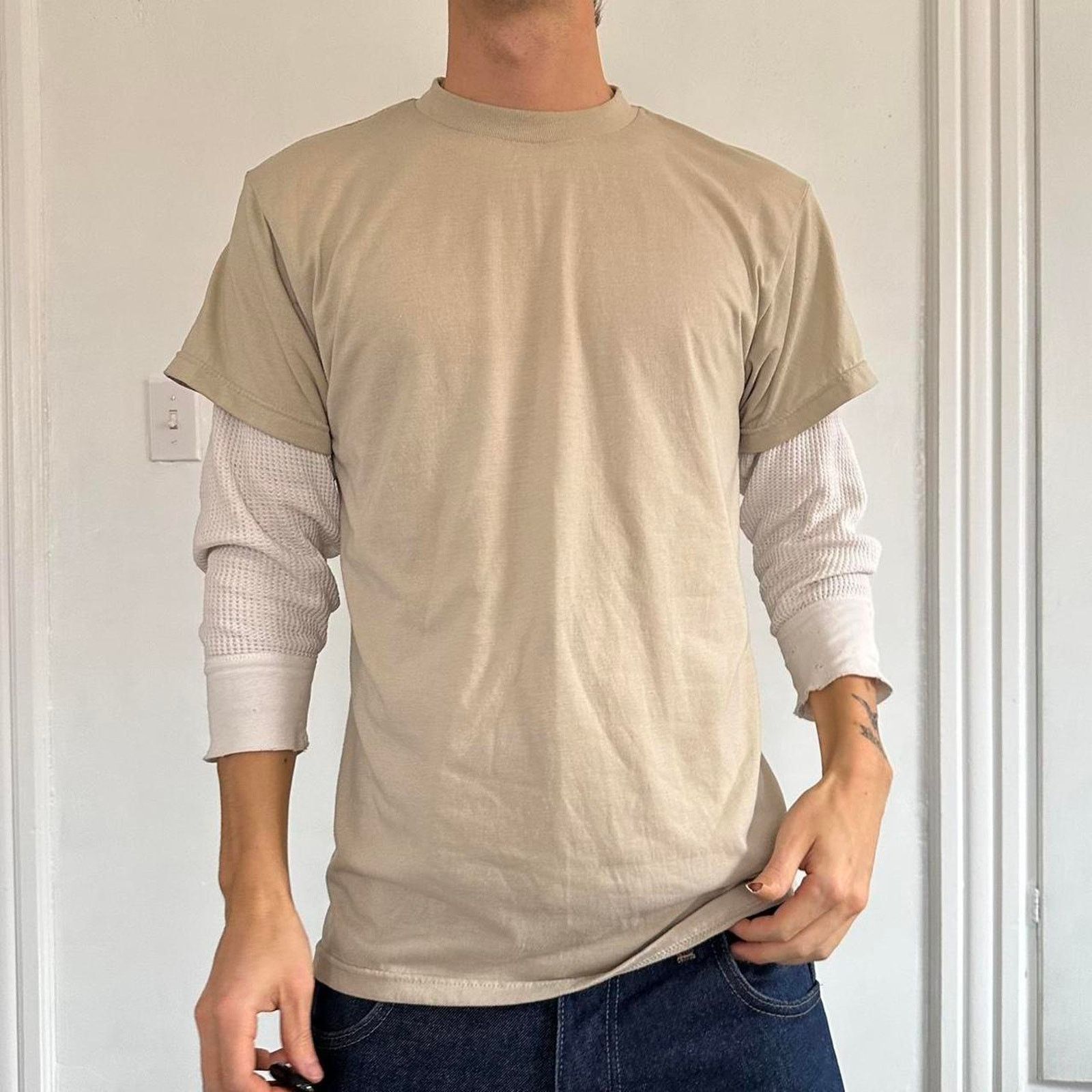Vintage Perfect Vintage 90s Military Blank Tan Cream Basic Tee Shirt Size US M / EU 48-50 / 2 - 2 Thumbnail