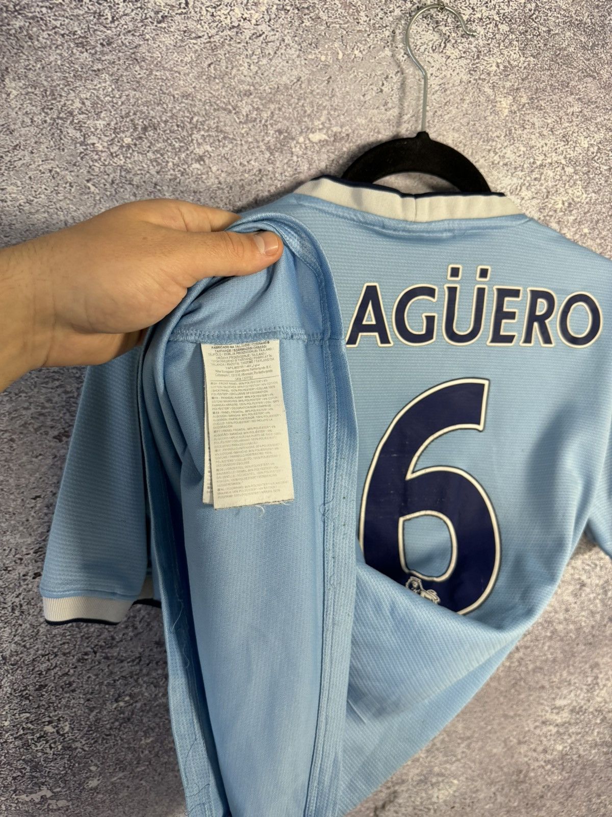 Nike × Vintage KUN AGUERO Vintage Manchester City 2013/14 Nike Jersey Size US S / EU 44-46 / 1 - 19 Thumbnail