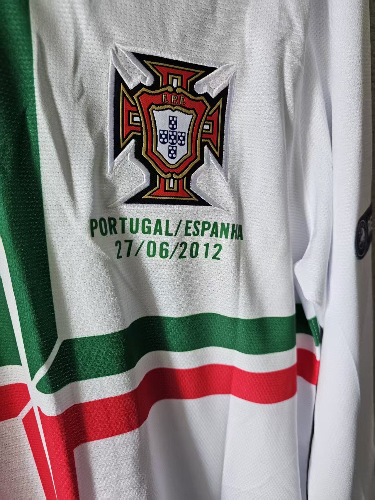 Other 2012 Portugal C Ronaldo Jersey Home Longsleeve Size US L / EU 52-54 / 3 - 3 Thumbnail