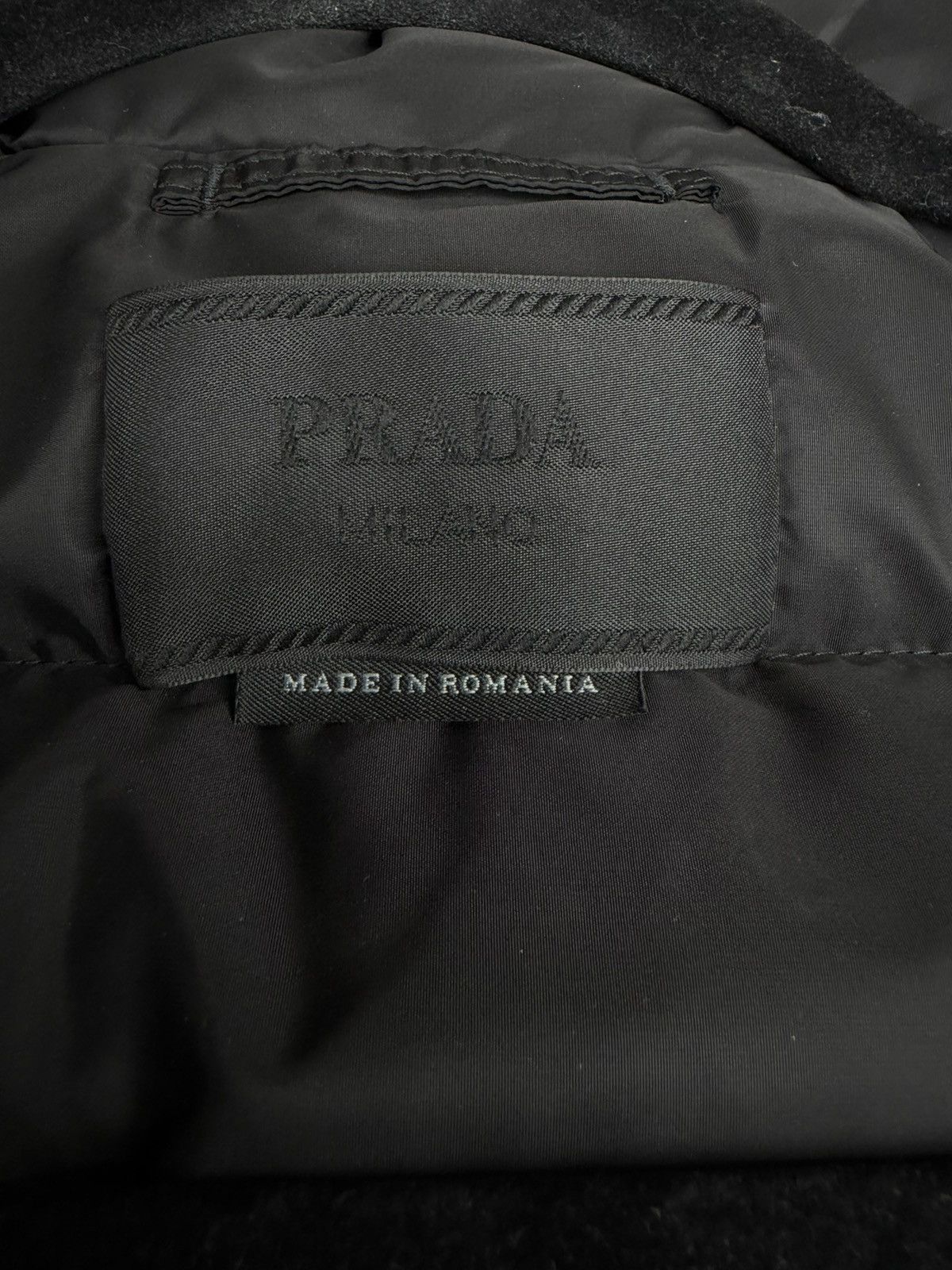 Prada Size M/48 - Prada Padded Re-Nylon Vest Size US M / EU 48-50 / 2 - 12 Thumbnail