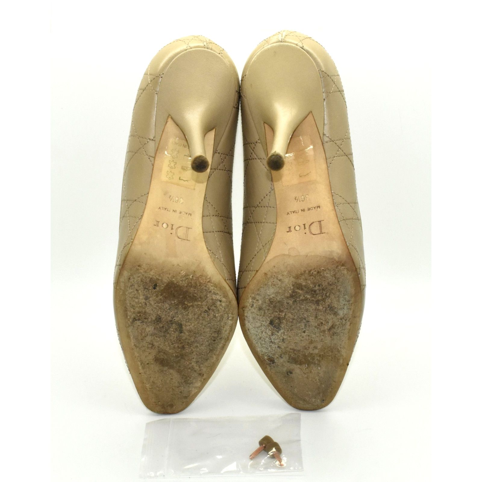 Christian Dior Monsieur CHRISTIAN DIOR Quilted Leather Gold-Tone Buckle Pump Sz 36.5 Size US 6 / IT 36 - 8 Thumbnail