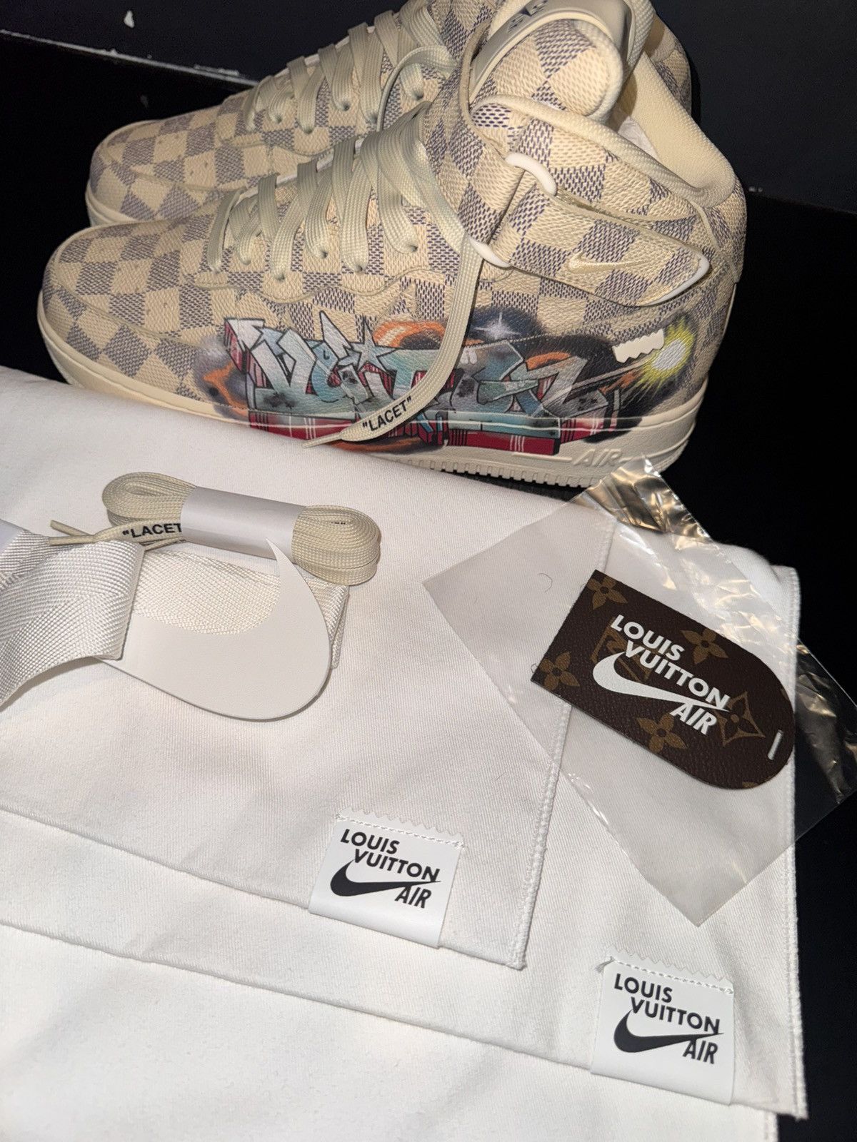 Louis Vuitton Louis Vuitton x Nike Air Force 1 Mid Graffit Damier Azur Size US 10 / EU 43 - 11 Thumbnail