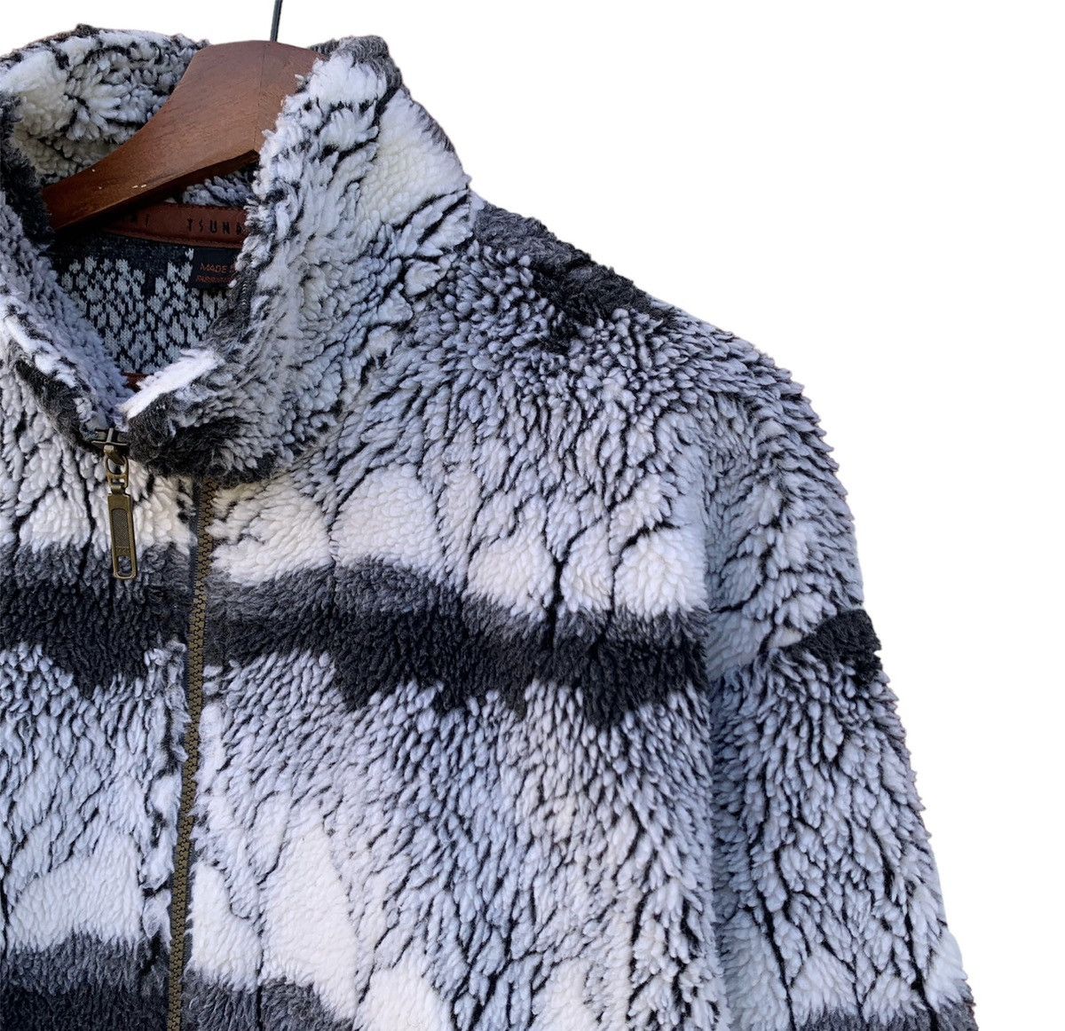 Vintage VINTAGE 90s TSUNAMI FOREST TREE GRAPHIC OUTDOOR FLEECE Size US L / EU 52-54 / 3 - 6 Thumbnail