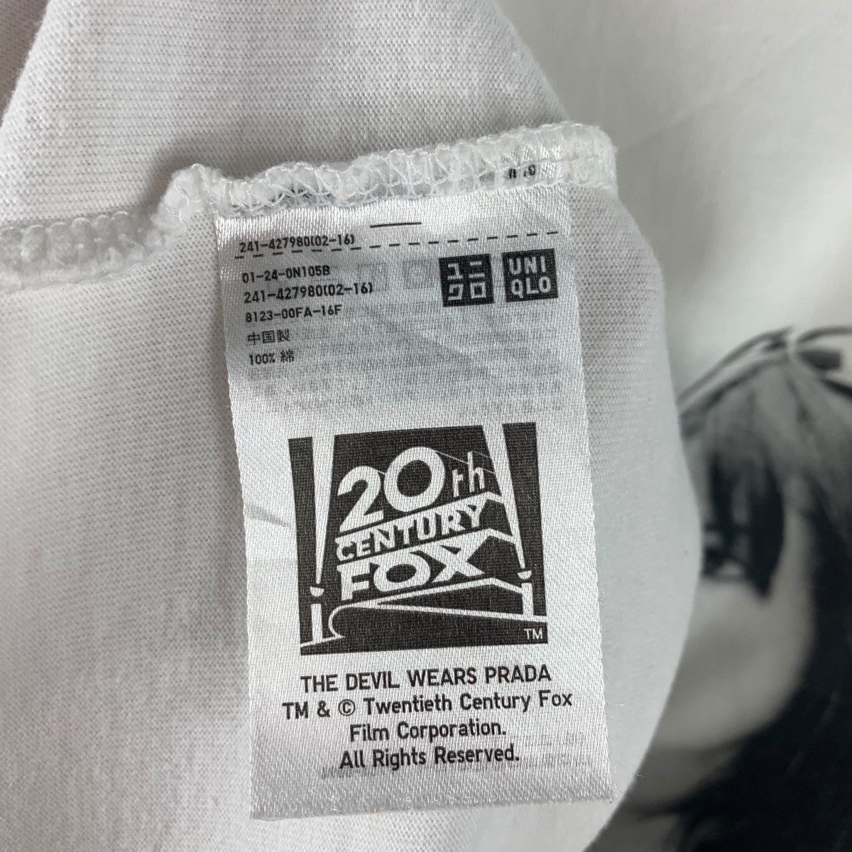 Uniqlo THE DEVILS WEARS PRADA Movie tee shirt Size US L / EU 52-54 / 3 - 9 Thumbnail