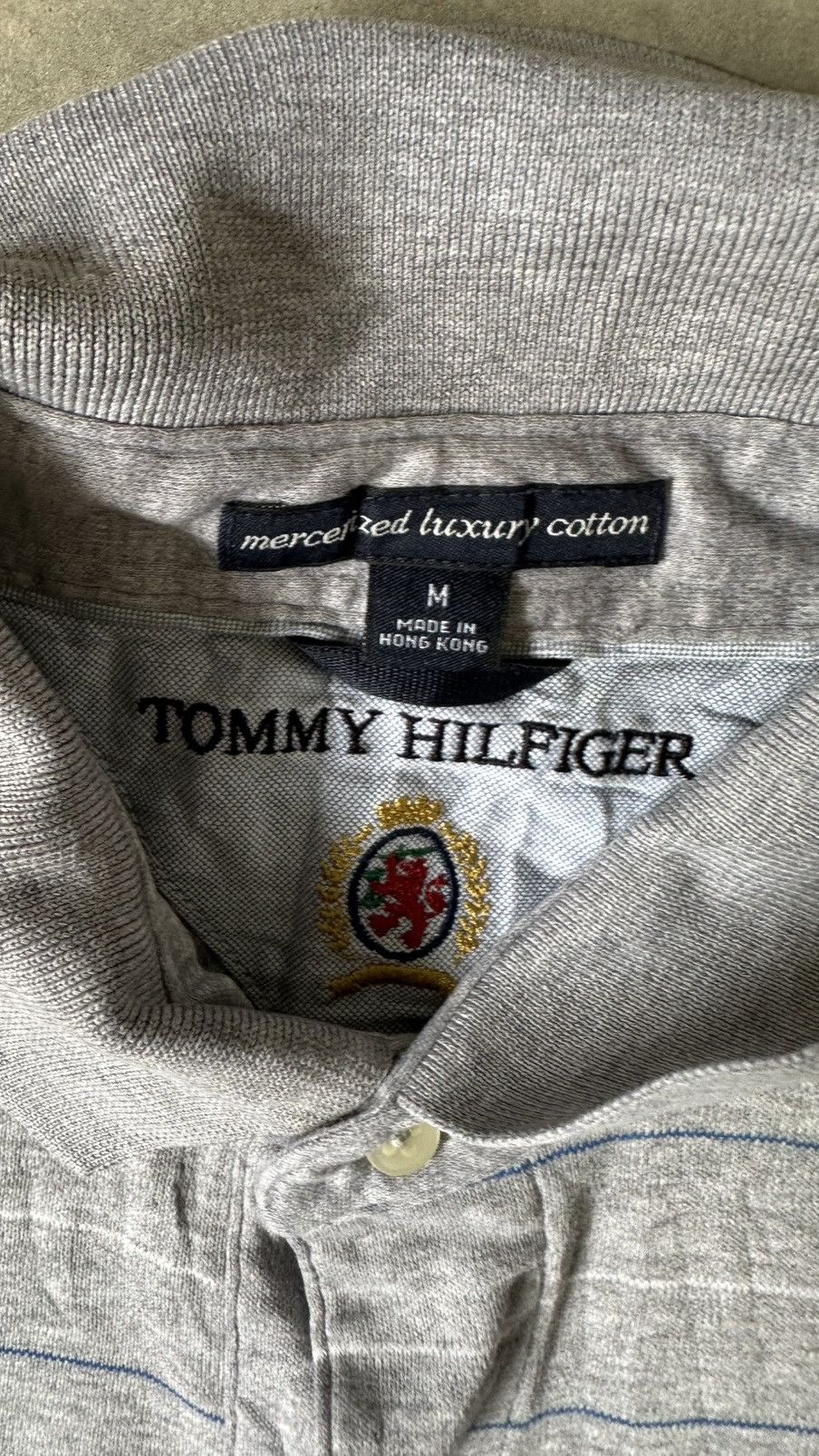 Tommy Hilfiger VINTAGE TOMMY HIILFIGER CREST LOGO TEE Size US M / EU 48-50 / 2 - 5 Thumbnail