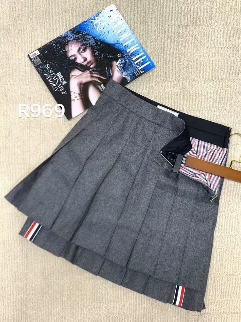 Other Thom Browne size38 A wool pleated skirt Size 25" / US 0 / IT 36 - 1 Thumbnail