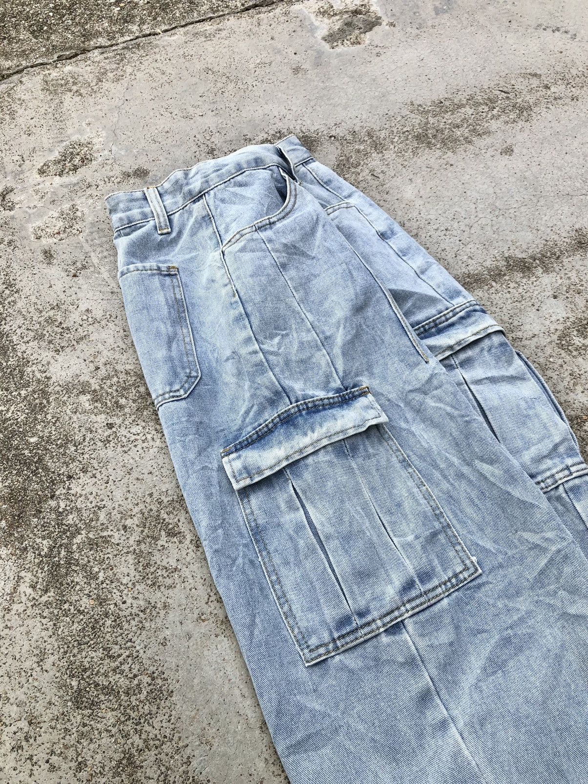Hypebeast BAGGY⚡️⚡️LITE BLUE CARGO SIX POCKET JEANS Size US 28 / EU 44 - 6 Thumbnail