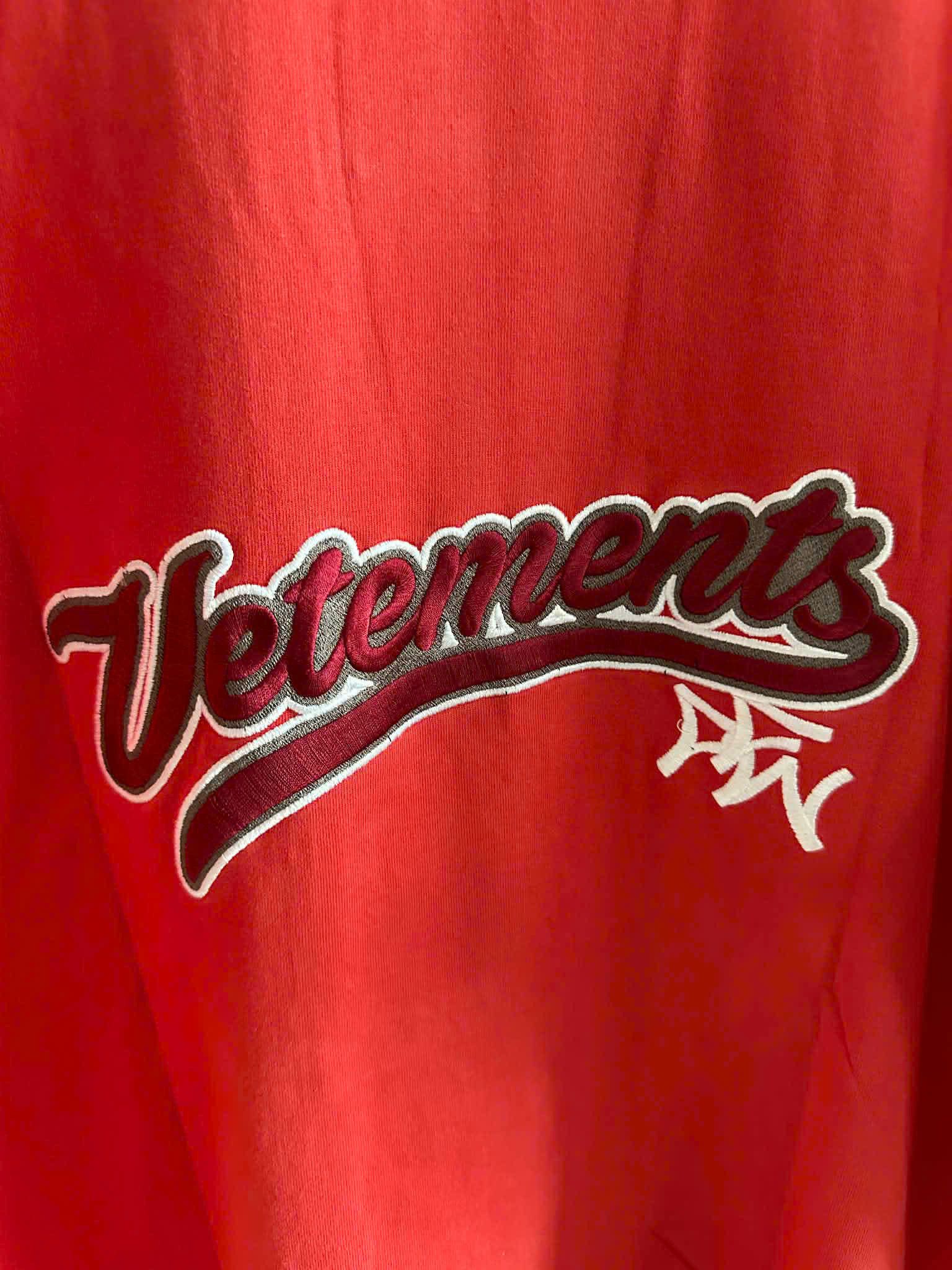 Vetements VETEMENS T SHIRT Size US XS / EU 42 / 0 - 7 Thumbnail