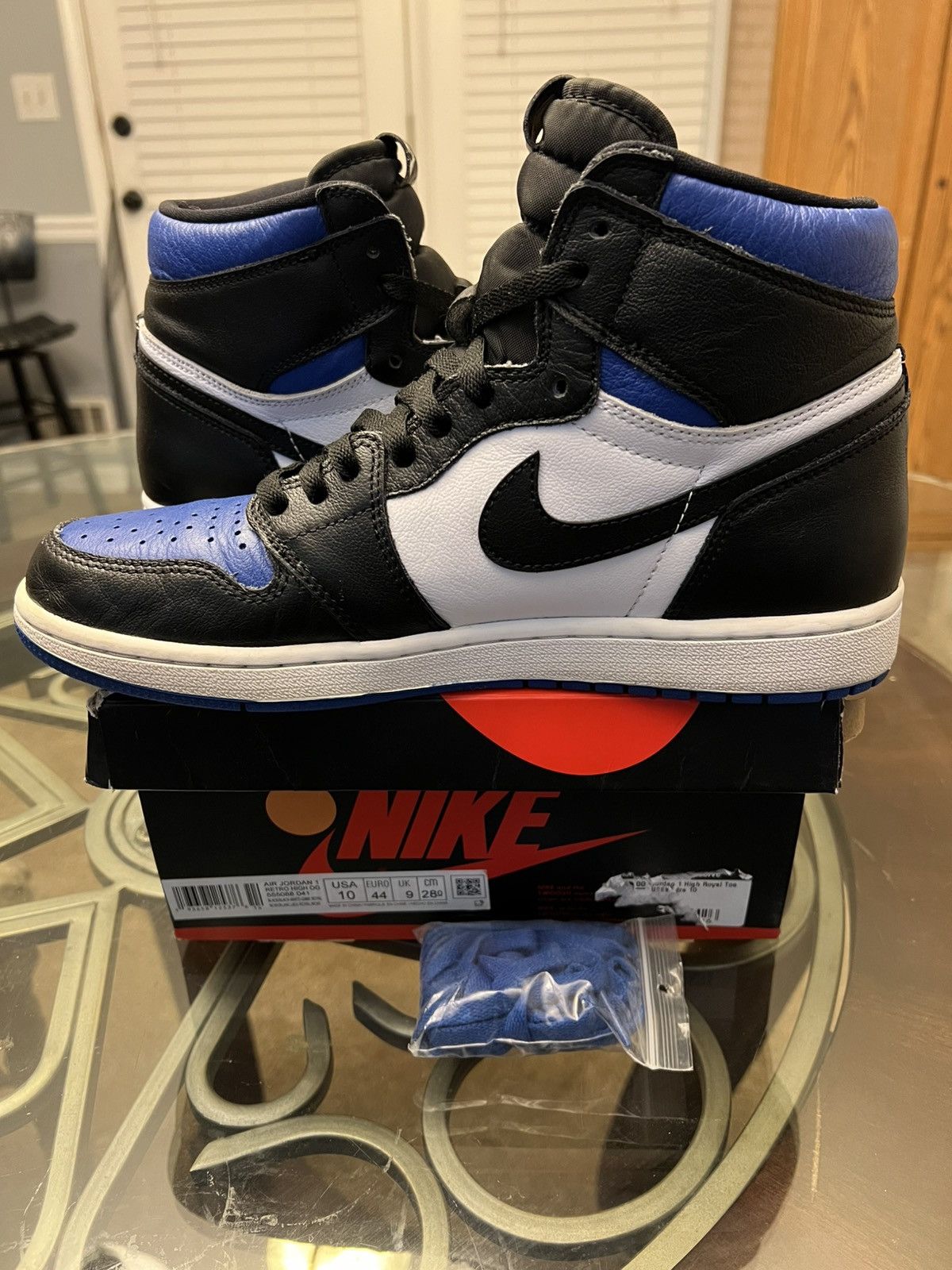 Jordan Brand Jordan 1 Retro High Royal Toe Size US 10 / EU 43 - 10 Thumbnail
