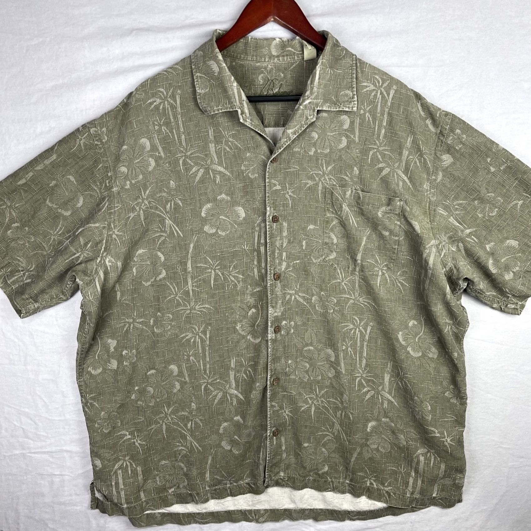 Tommy Bahama Tommy Bahama Shirt Mens 2XL Khaki Floral Hawaiian Silk Casual Shirt Casual Wear Mens 2XL Size US XXL / EU 58 / 5 - 2 Thumbnail