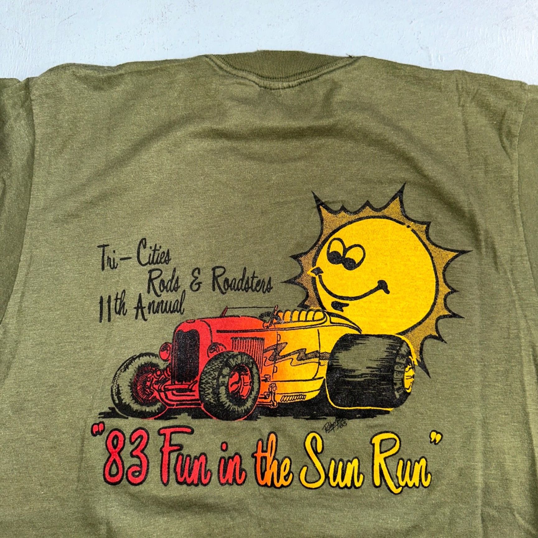 Vintage VINTAGE Screen Stars T-Shirt Men Large Green 80s 70s 90s Mash Army Sun Run 4077 Graphic Print Size US L / EU 52-54 / 3 - 7 Thumbnail