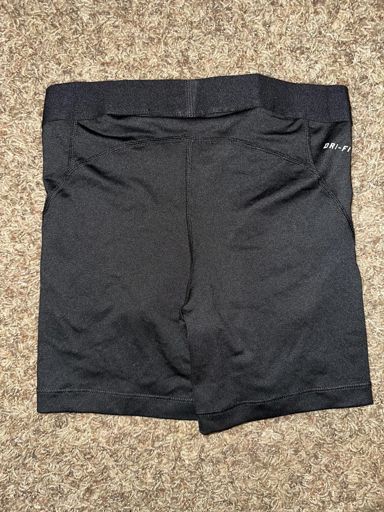 Nike Nike Women’s Pro 3” Training Compression Black Shorts Size 28" / US 6 / IT 42 - 5 Thumbnail