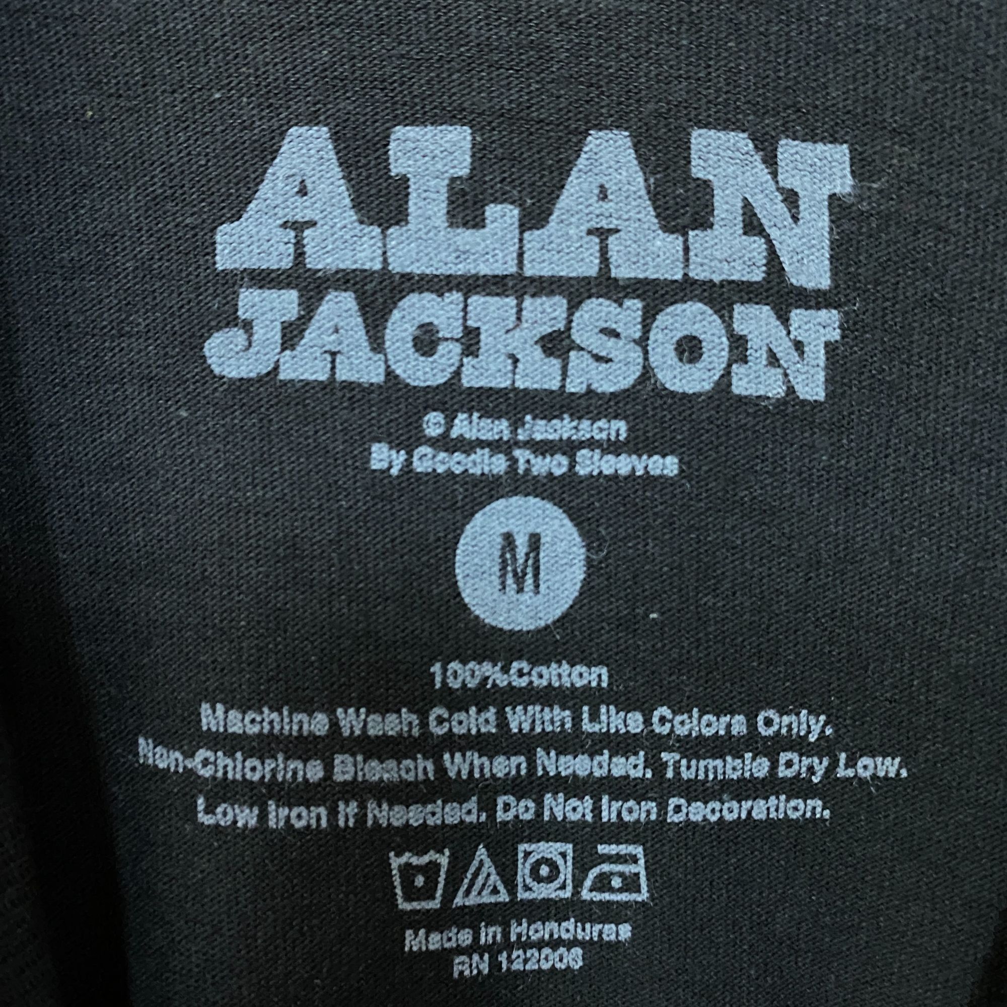 Rap Tees Alan Jackson Chasin That Neon Rainbow Graphic T-Shirt Medium Size US M / EU 48-50 / 2 - 4 Thumbnail