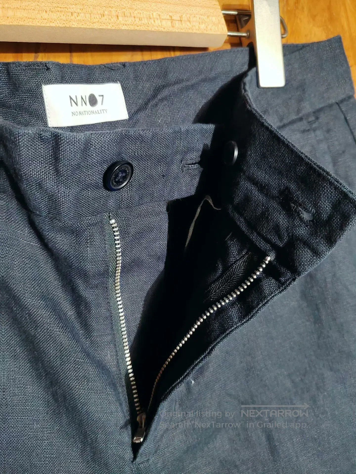 NN07 Linen Shorts in Dark Blue.