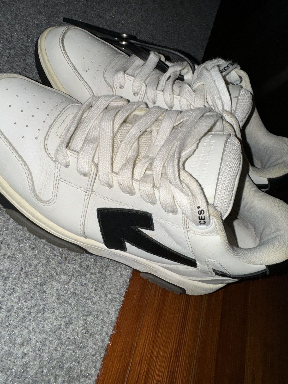 Off-White Off-White Out of Office Low Top Sneakers in White and Black Size US 6.5 / EU 39-40 - 4 Thumbnail