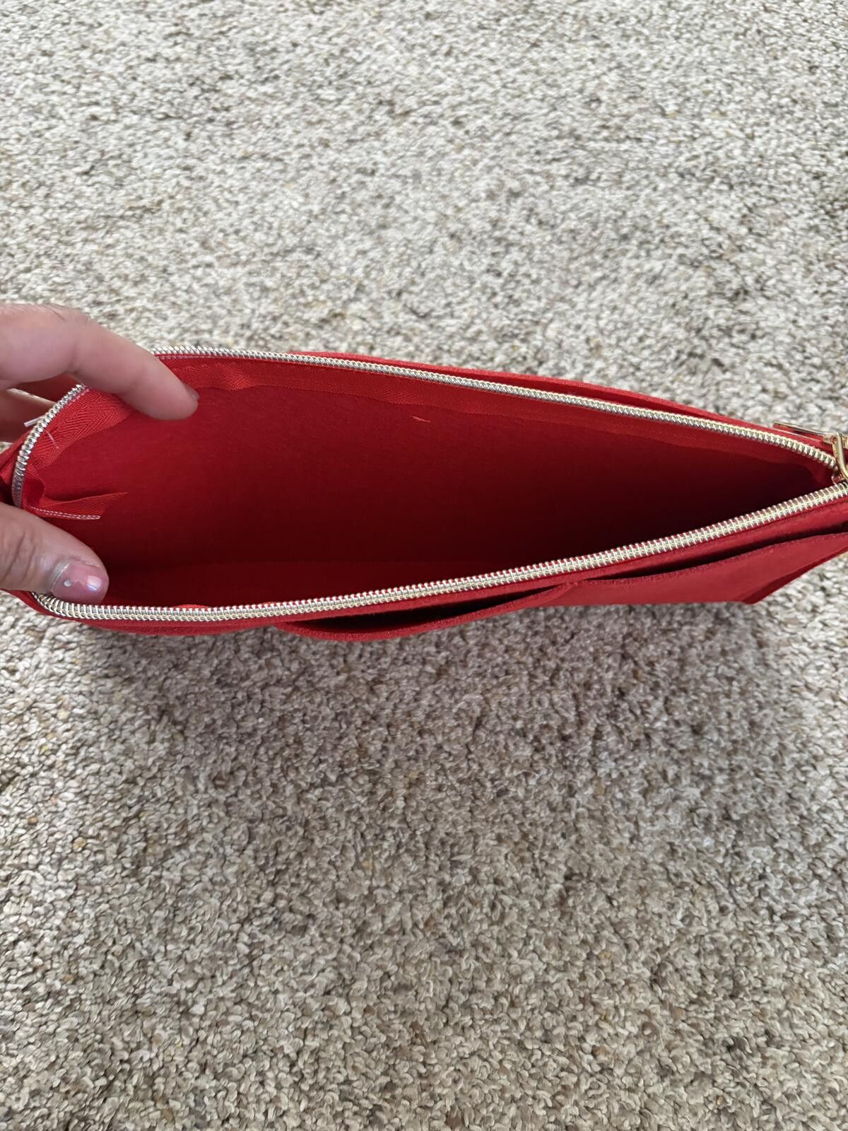 Other Red Felt Travel Jewelry or purse Organizer Size ONE SIZE - 2 Thumbnail